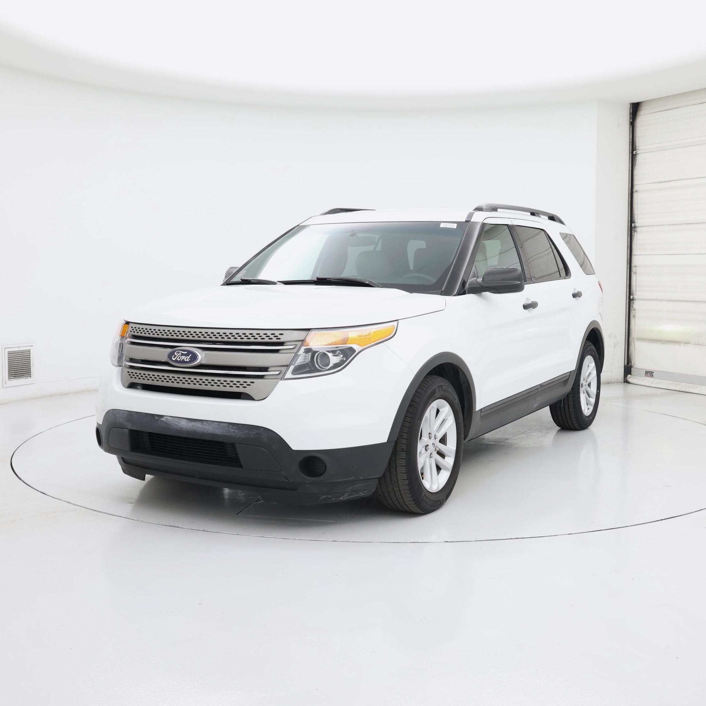 Thumbnail: 2015 Ford Explorer - 4