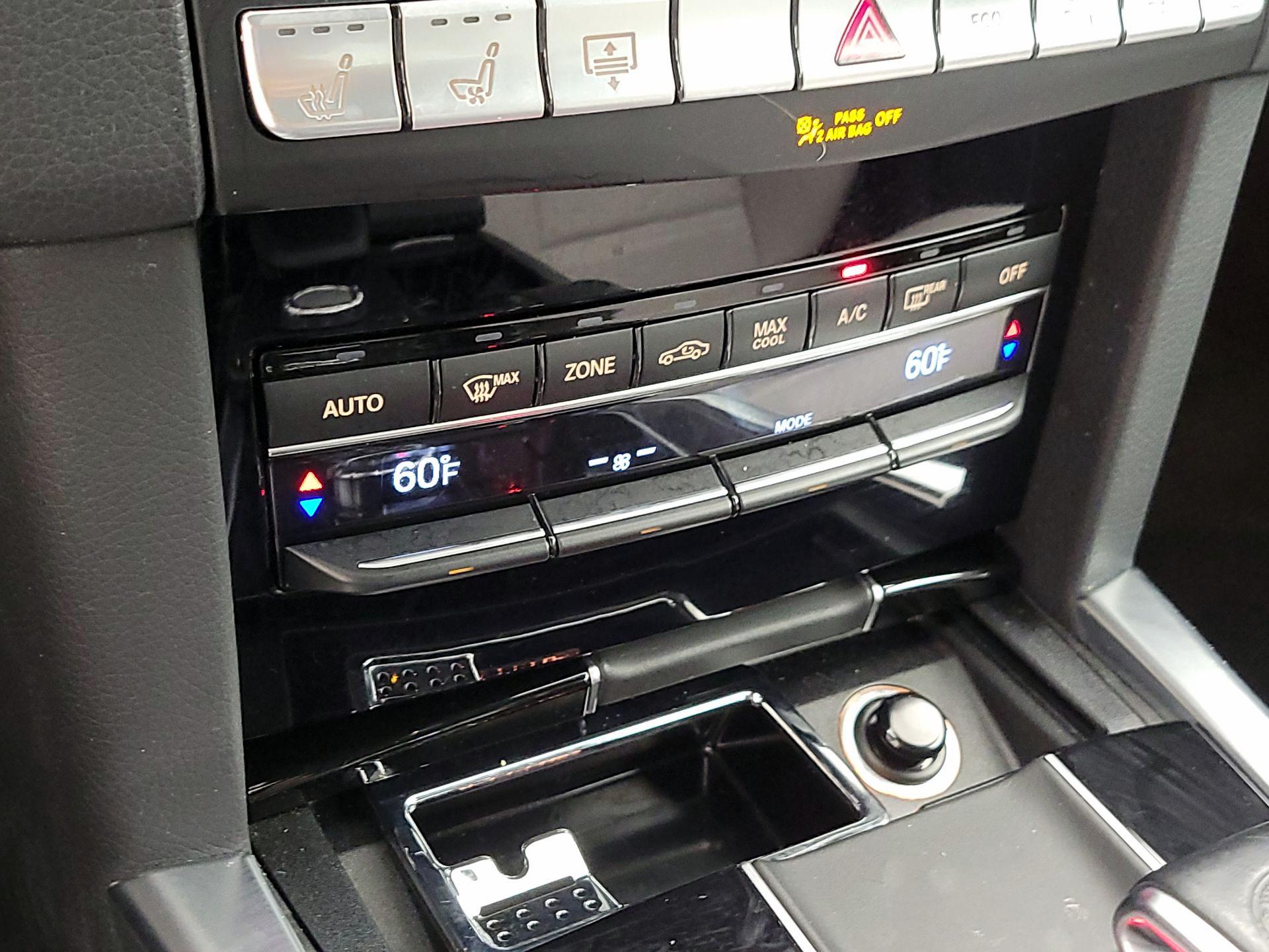 Thumbnail: 2015 Mercedes-Benz E-Class - 16