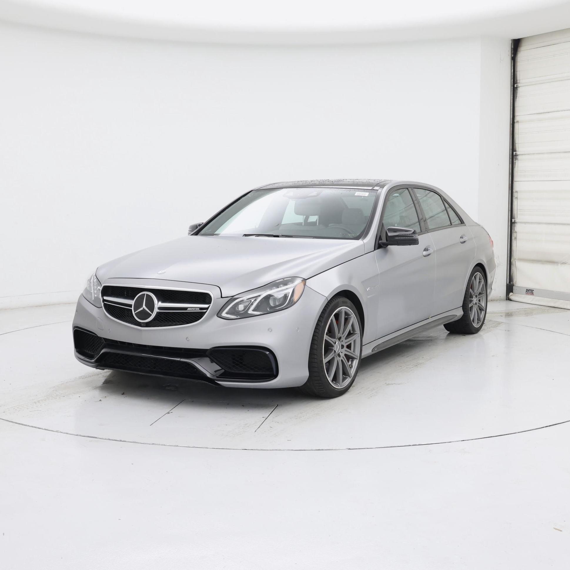 Thumbnail: 2015 Mercedes-Benz E-Class - 4