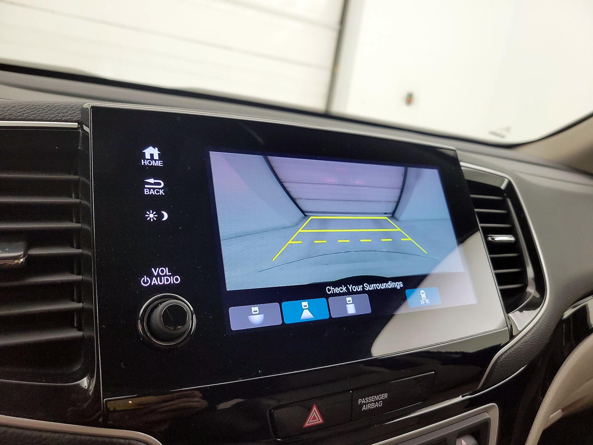 Thumbnail: 2020 Honda Pilot - 13