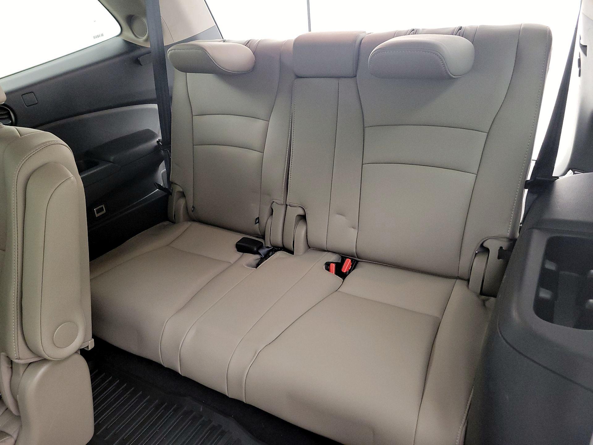 Thumbnail: 2020 Honda Pilot - 20