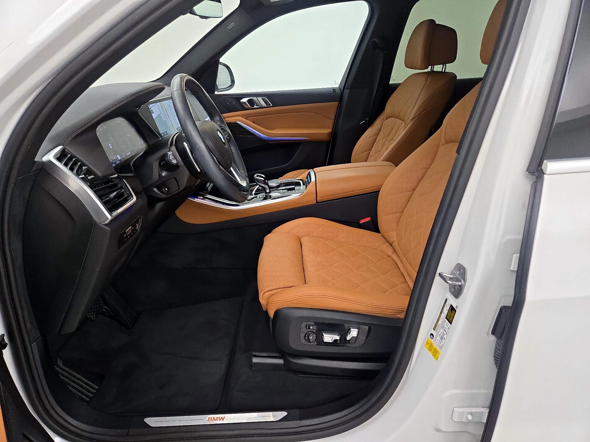 Thumbnail: 2023 BMW X5 - 11
