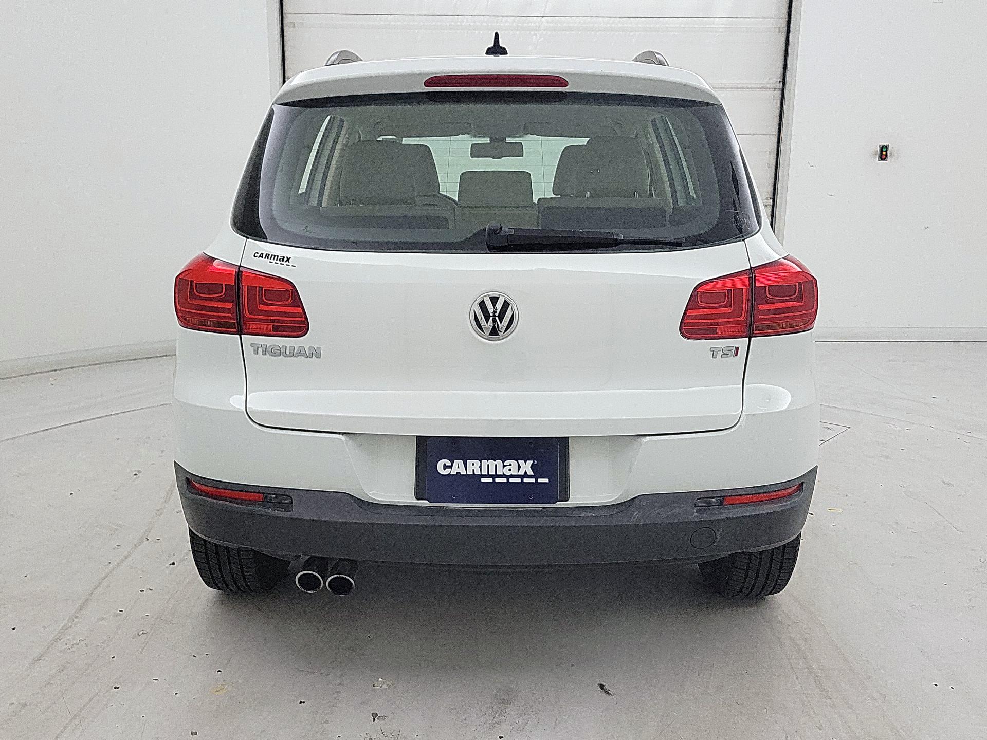 Thumbnail: 2017 Volkswagen Tiguan - 6