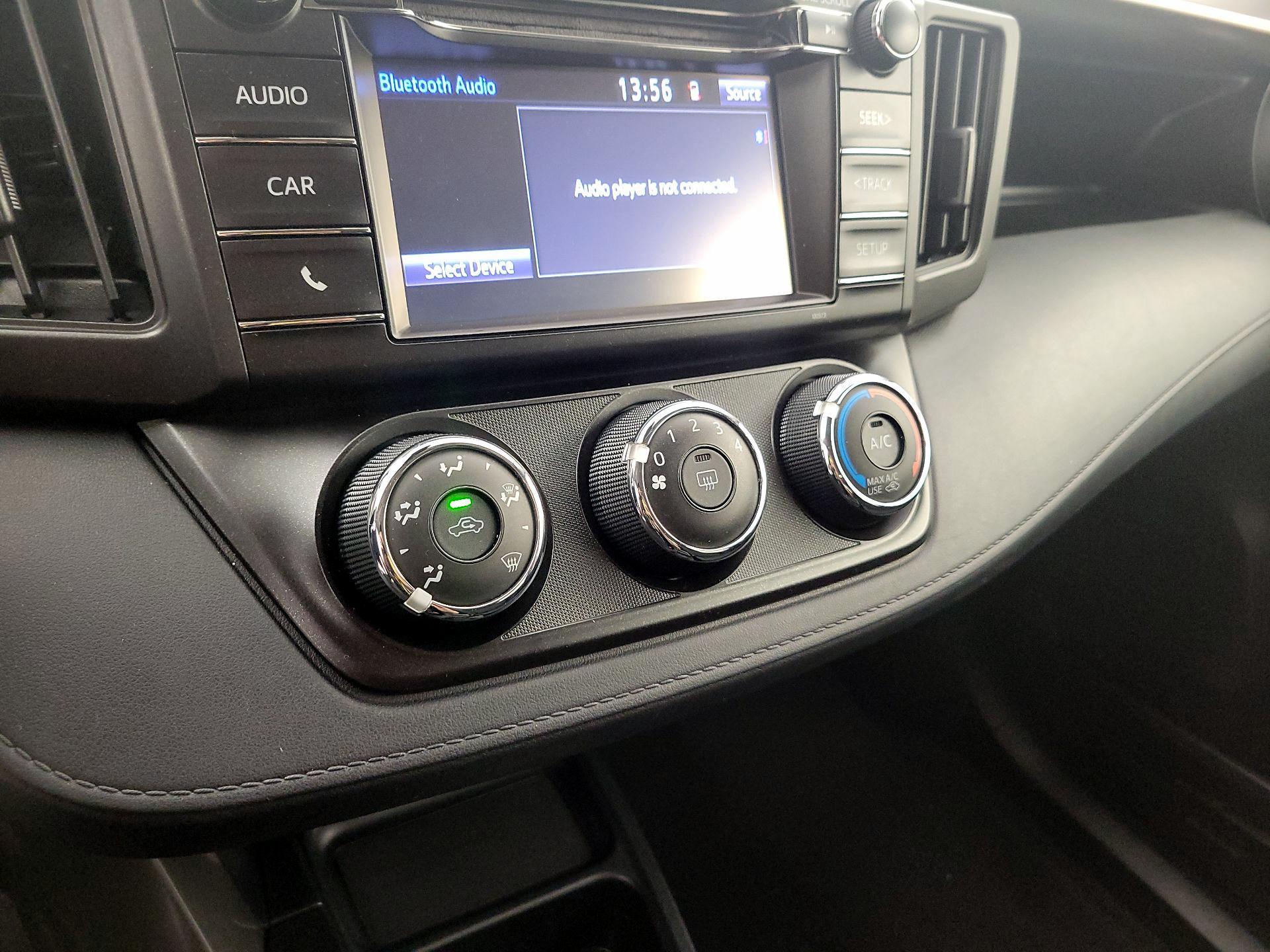 Thumbnail: 2018 Toyota RAV4 - 14