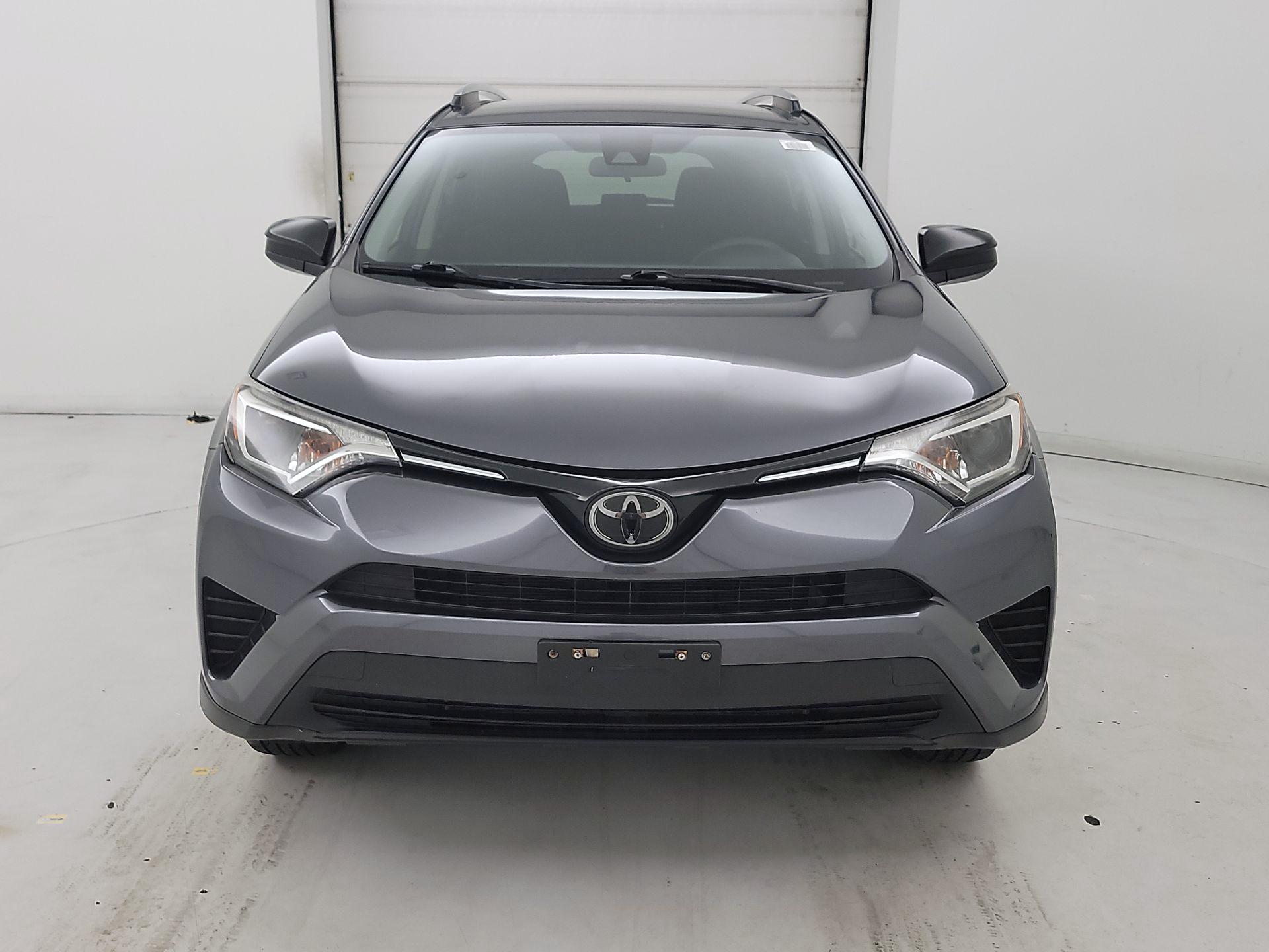 Thumbnail: 2018 Toyota RAV4 - 2