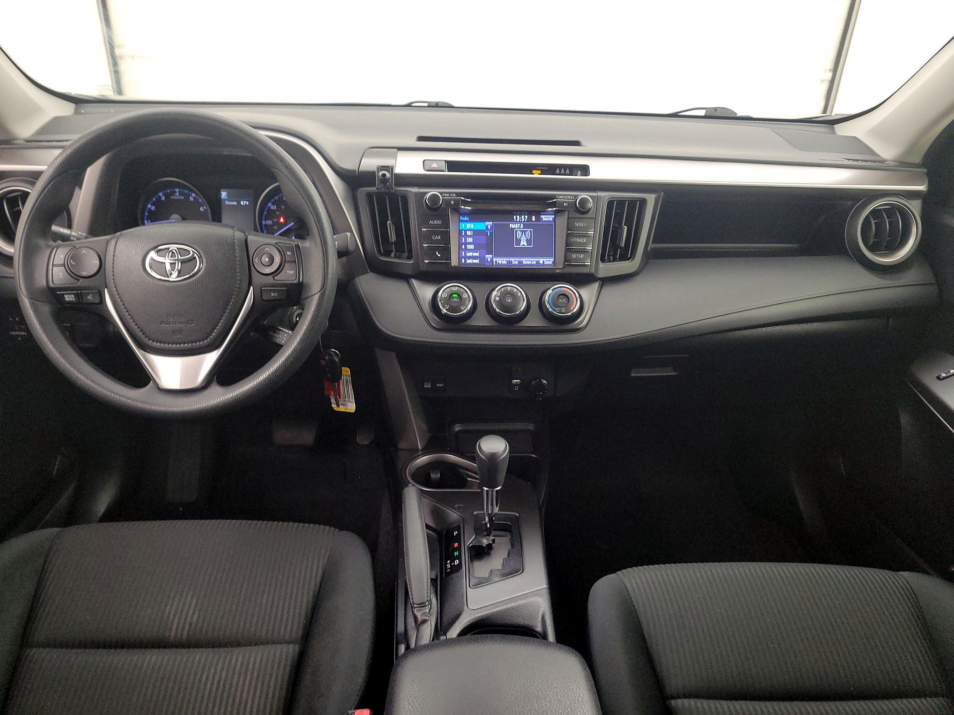 Thumbnail: 2018 Toyota RAV4 - 8