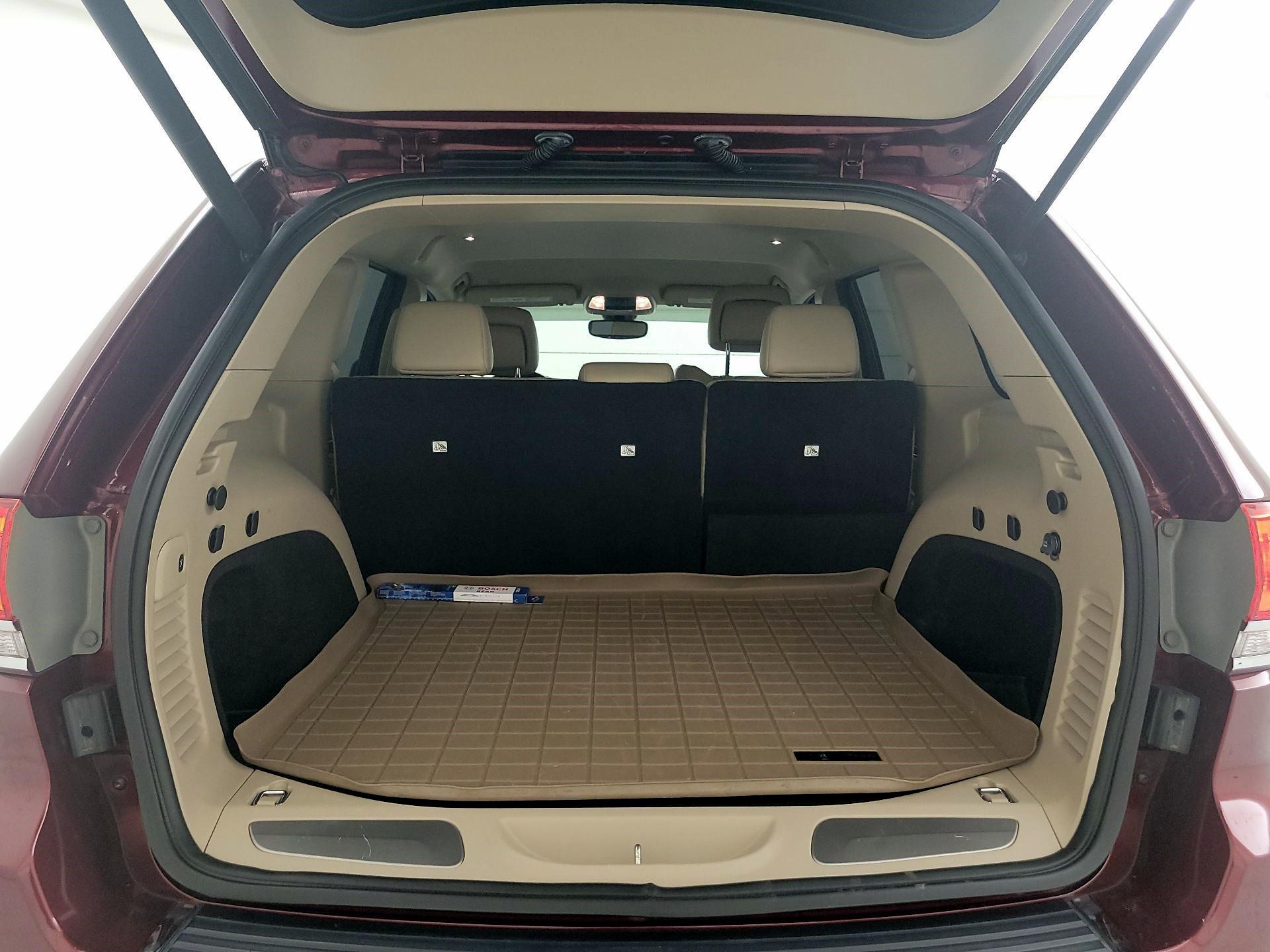 Thumbnail: 2018 Jeep Grand Cherokee - 19