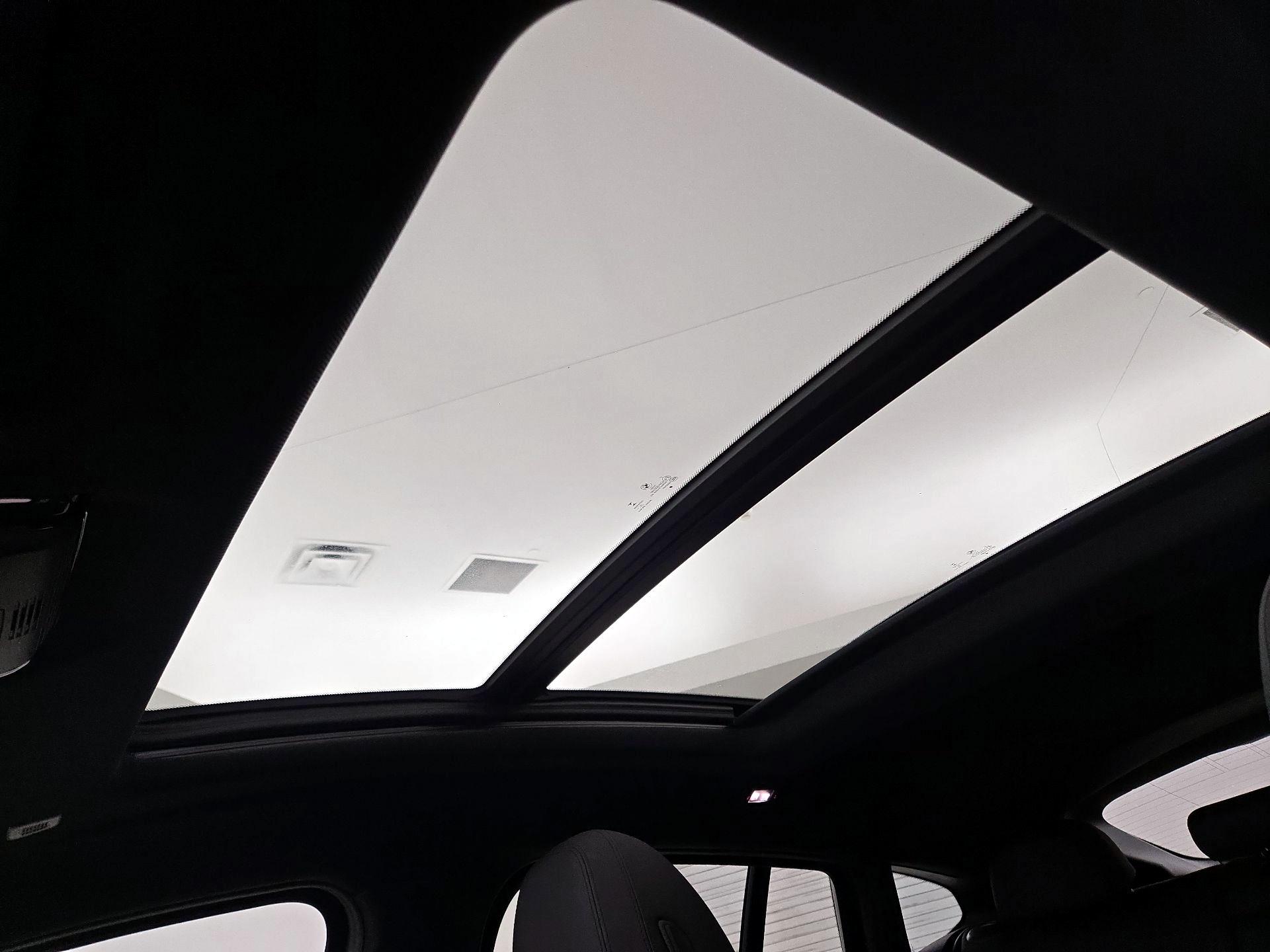 Thumbnail: 2021 BMW X4 - 20