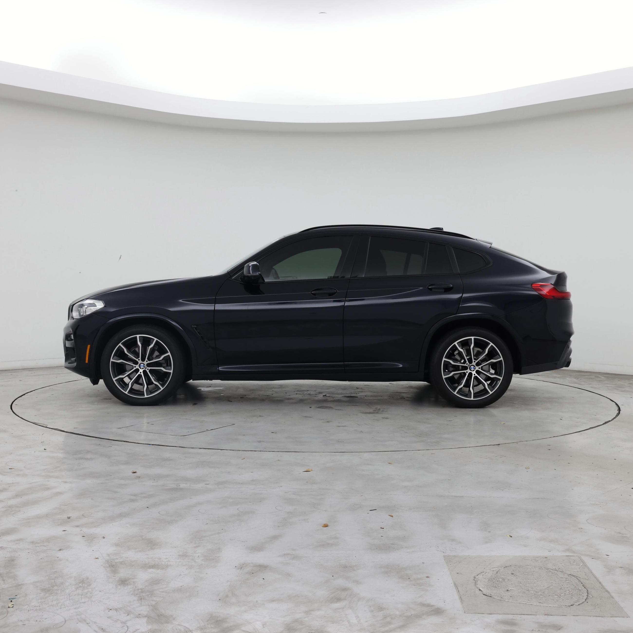 Thumbnail: 2021 BMW X4 - 3