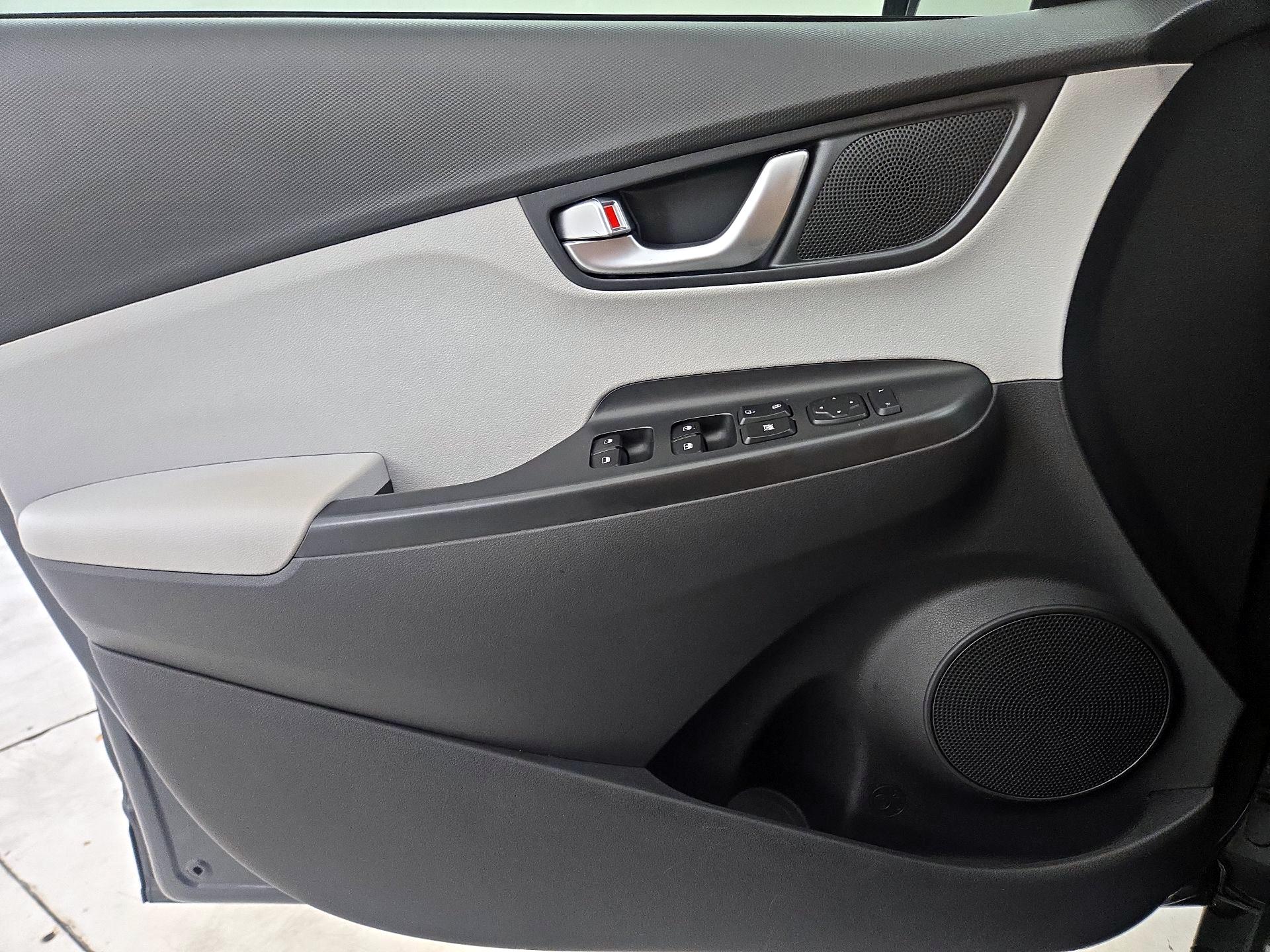 Thumbnail: 2022 Hyundai Kona - 12