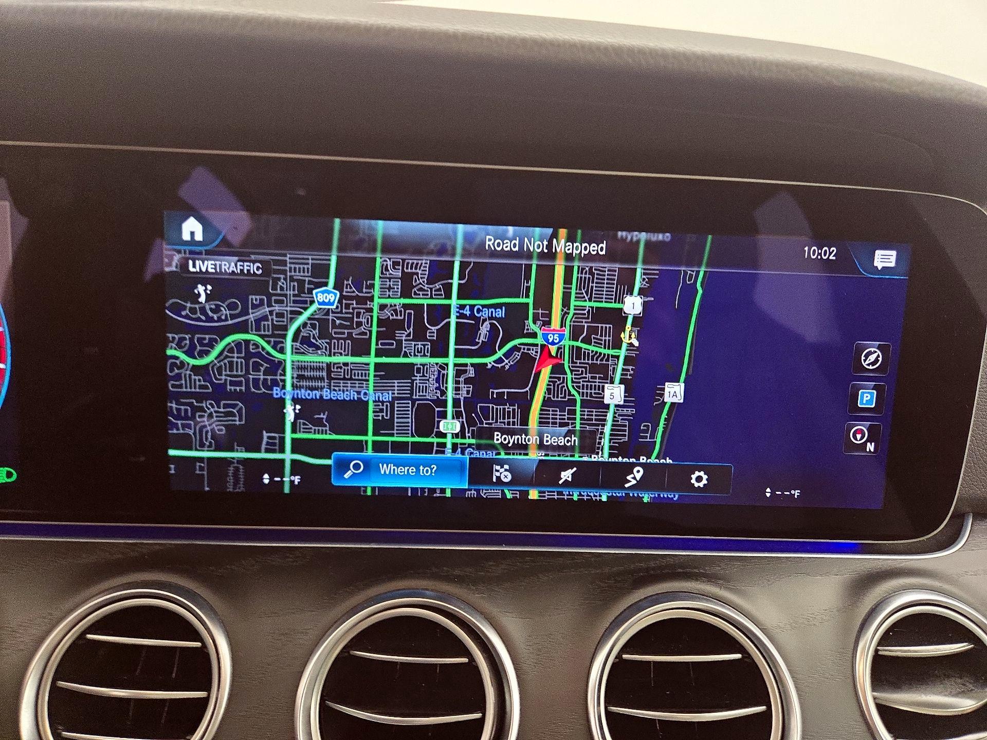 Thumbnail: 2022 Mercedes-Benz E-Class - 14