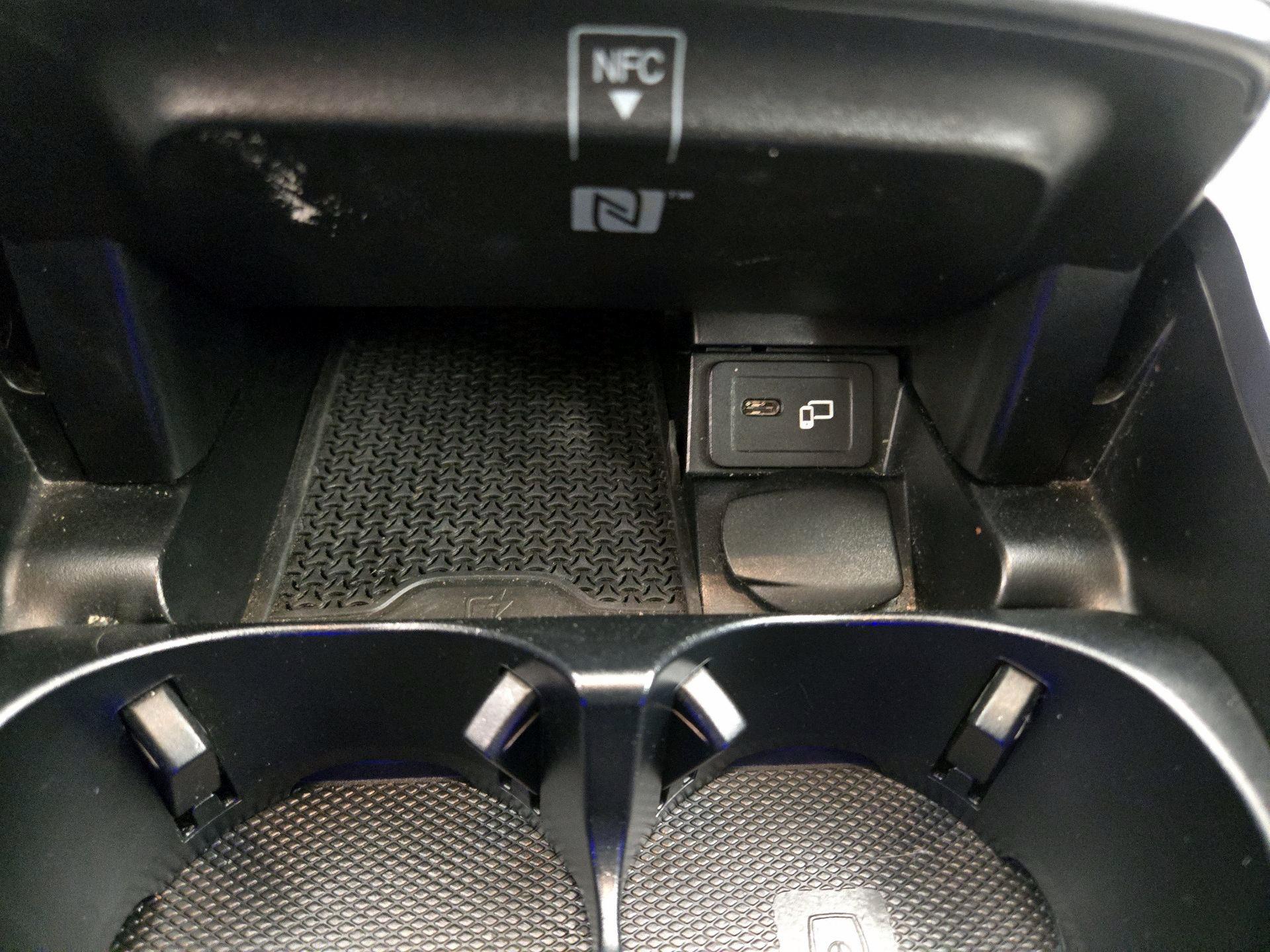 Thumbnail: 2022 Mercedes-Benz E-Class - 19