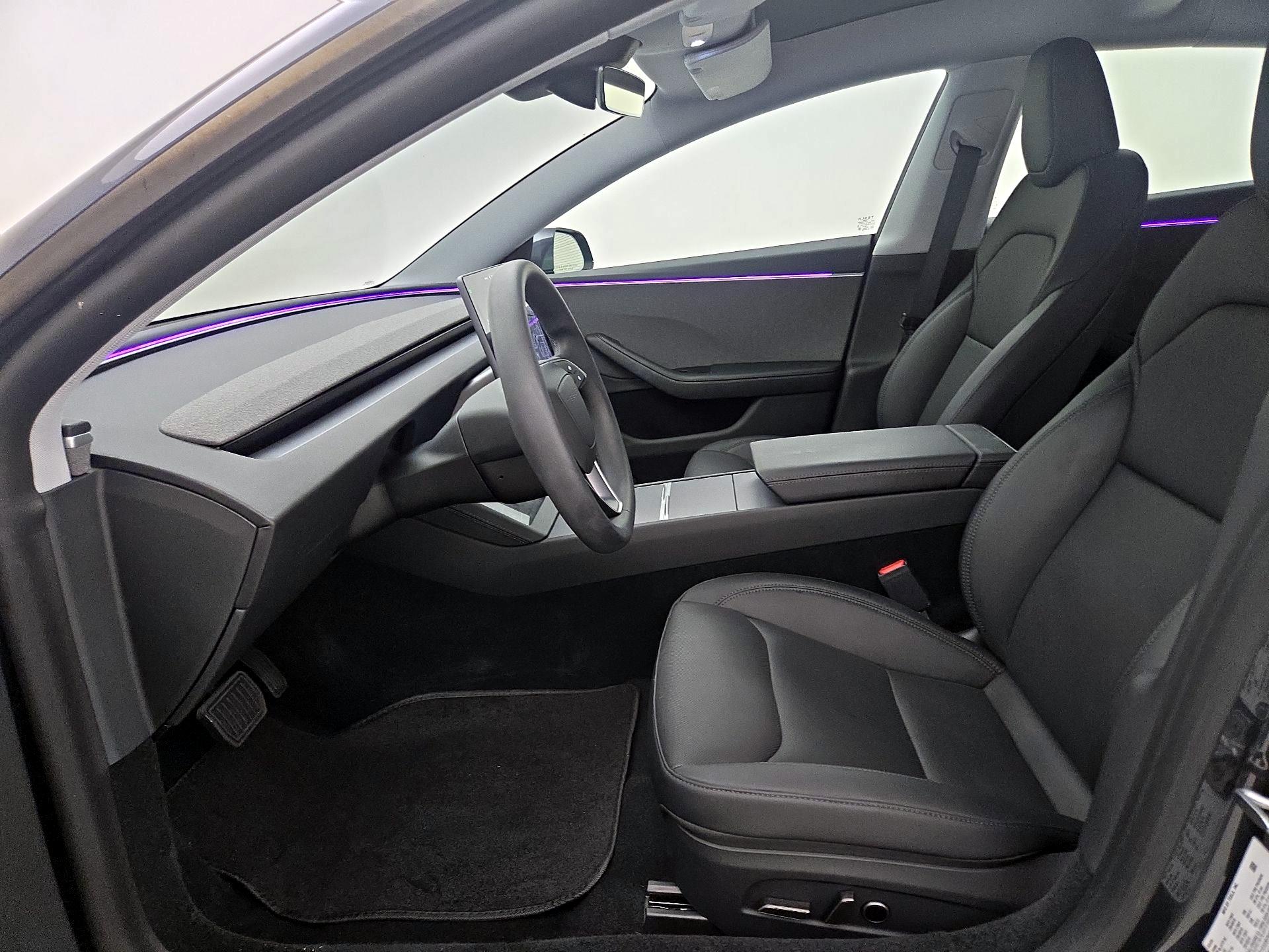 Thumbnail: 2025 Tesla Model 3 - 11