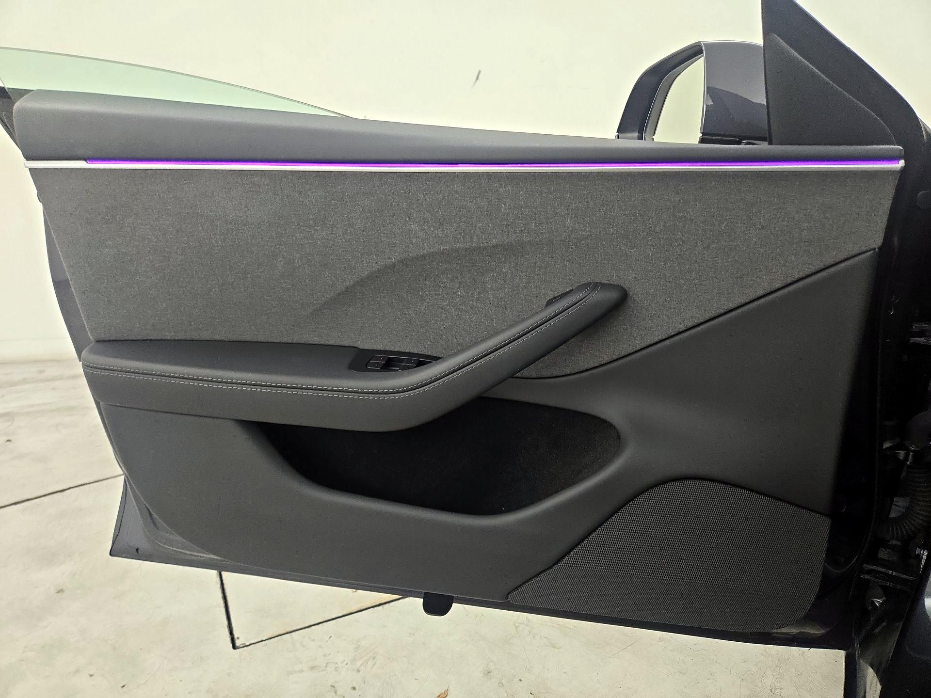 Thumbnail: 2025 Tesla Model 3 - 12