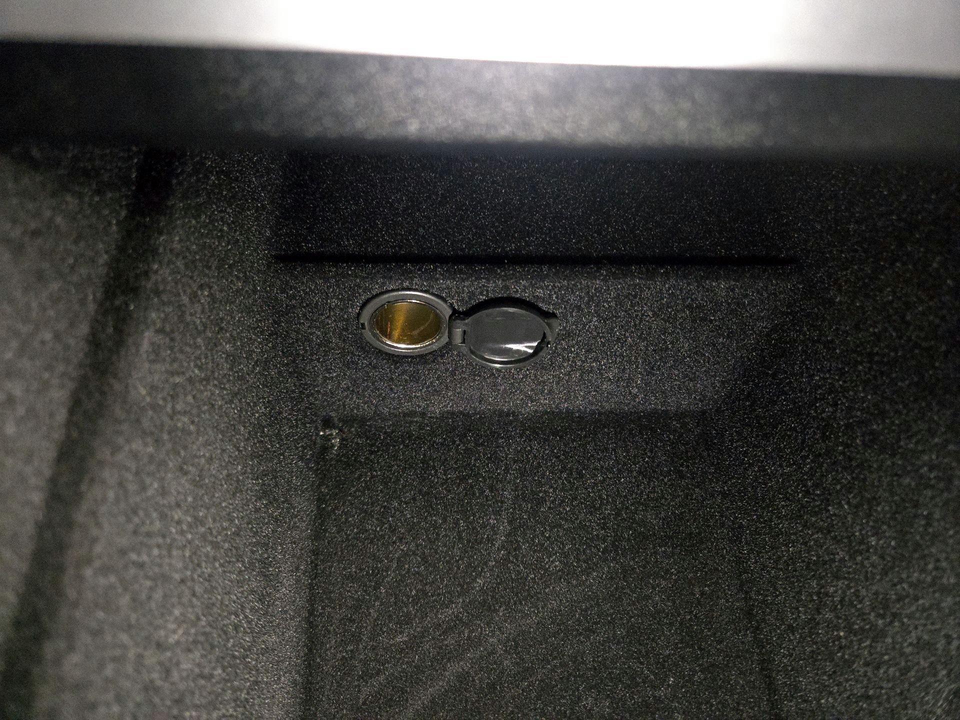 Thumbnail: 2025 Tesla Model 3 - 19