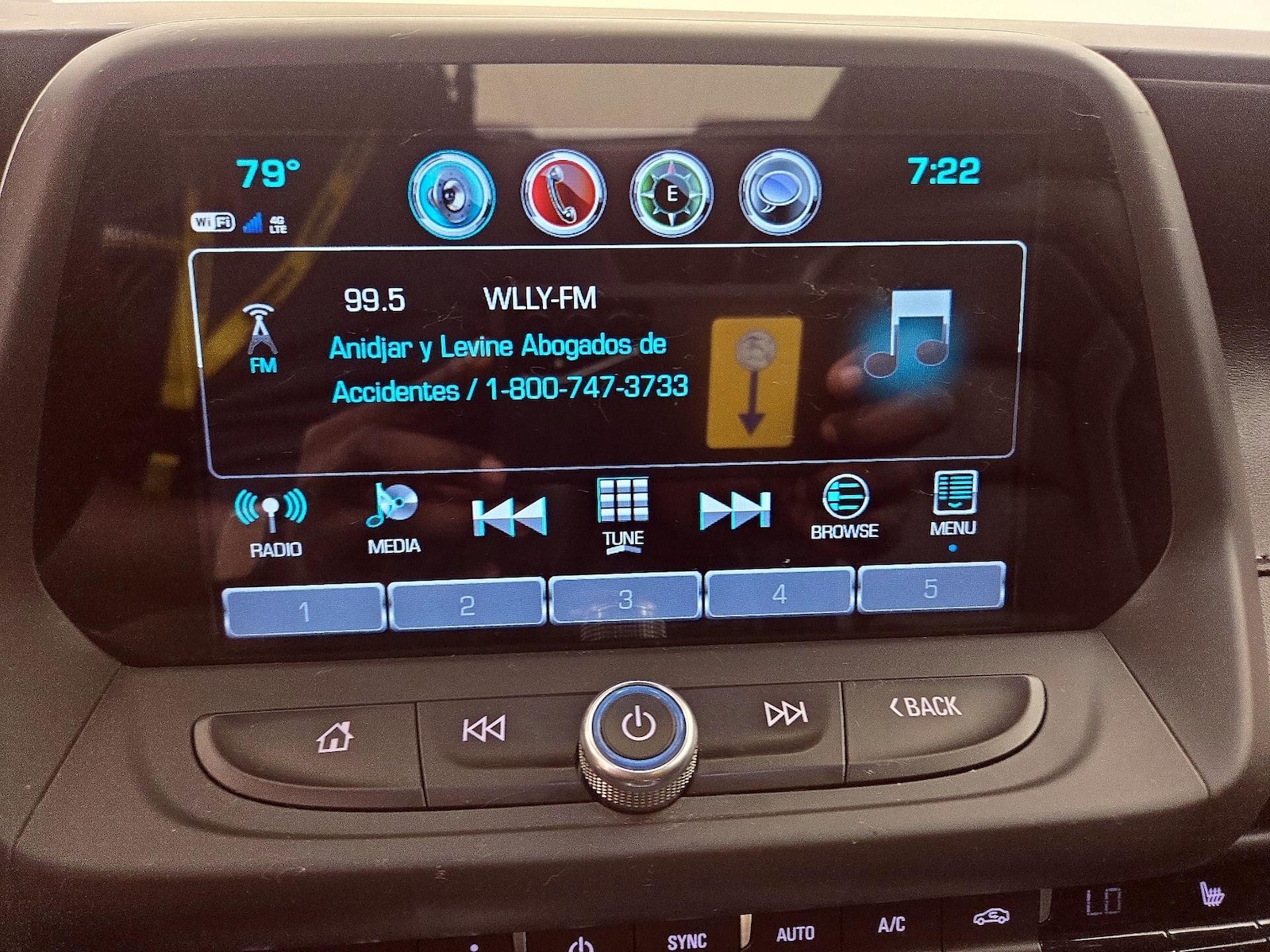 2018 Chevrolet Camaro 2LT - Photo 15
