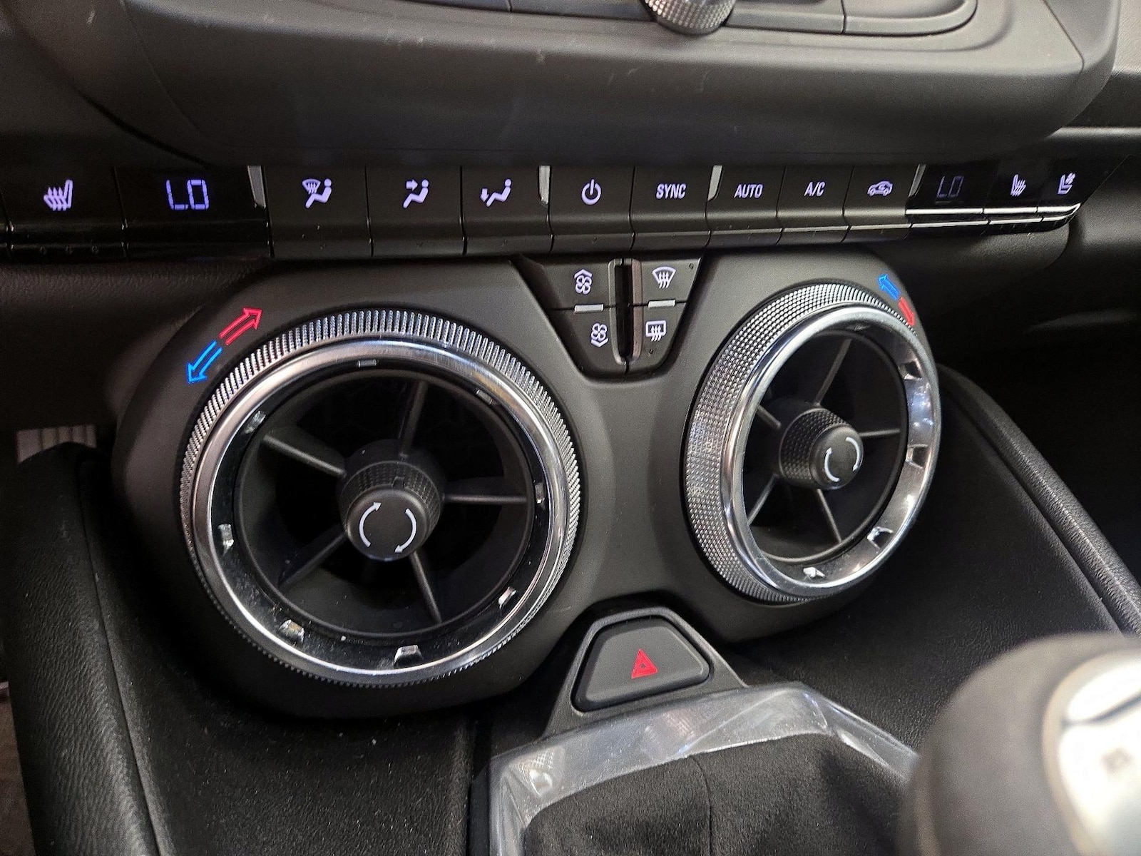 2018 Chevrolet Camaro 2LT - Photo 16