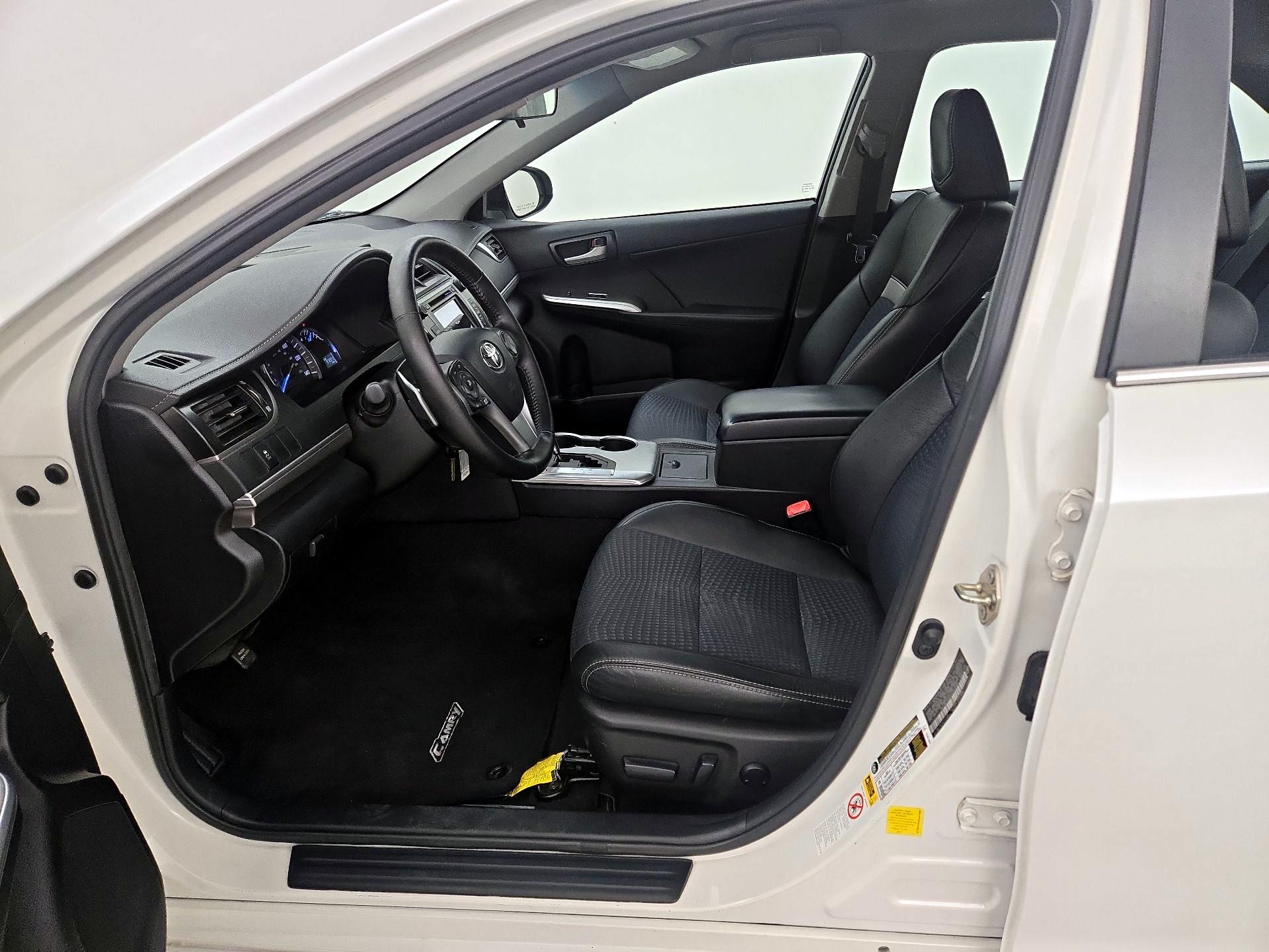 Thumbnail: 2014 Toyota Camry - 11