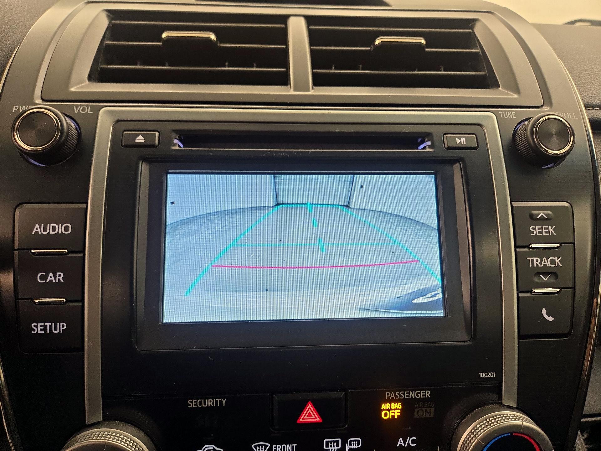 Thumbnail: 2014 Toyota Camry - 14