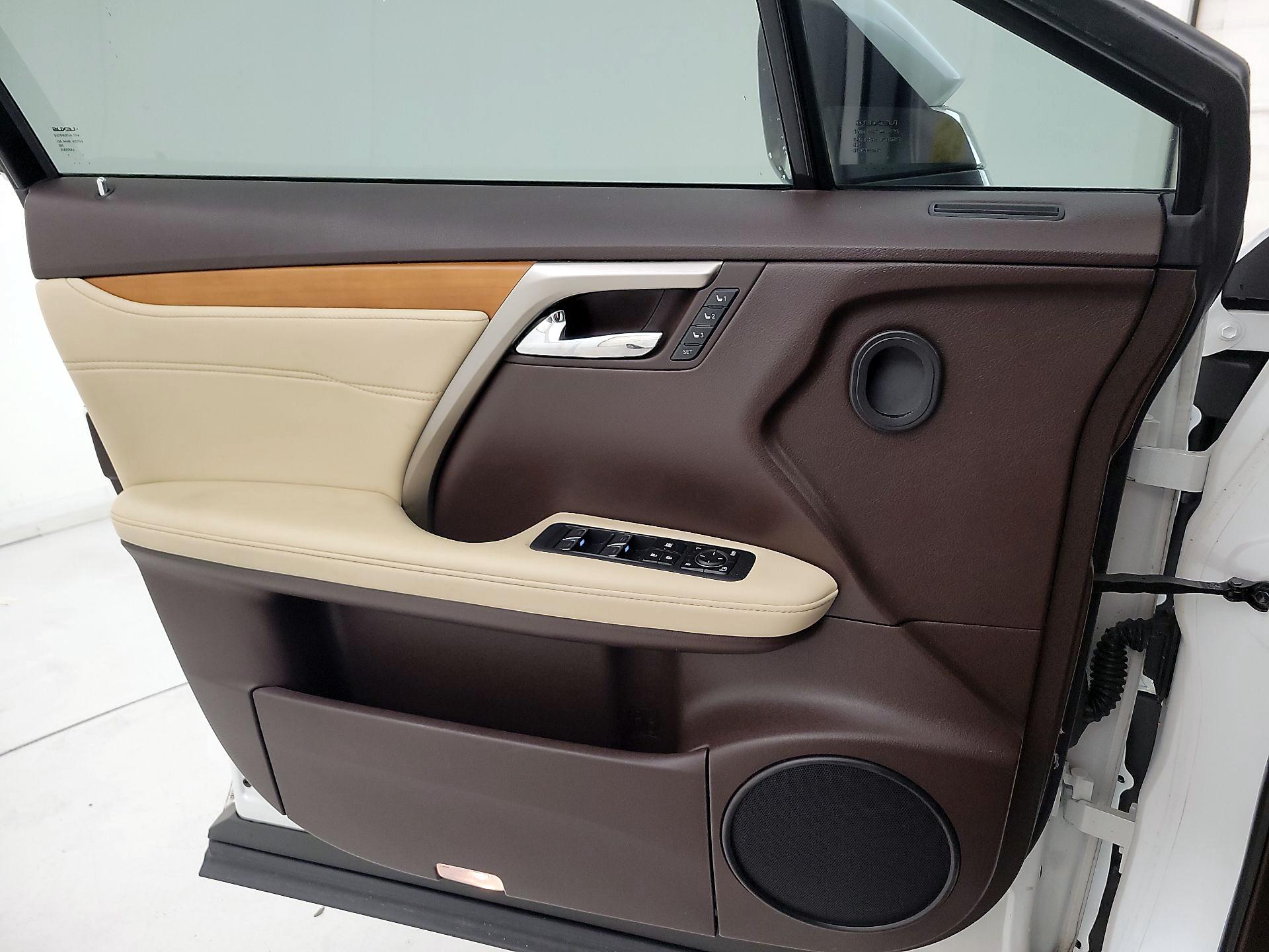 Thumbnail: 2019 Lexus RX - 10