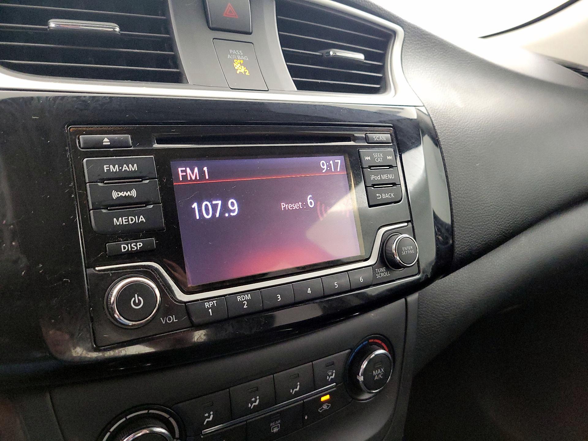 Thumbnail: 2017 Nissan Sentra - 13