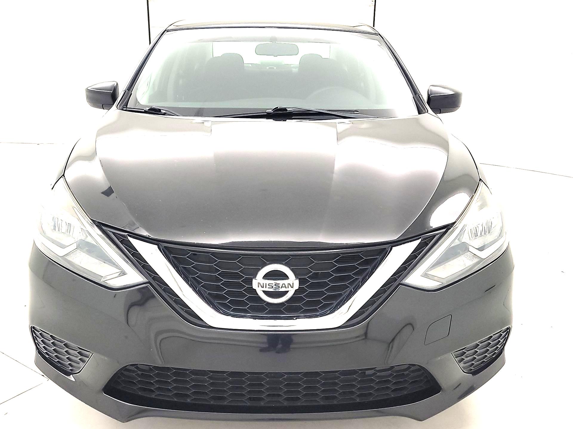 Thumbnail: 2017 Nissan Sentra - 2