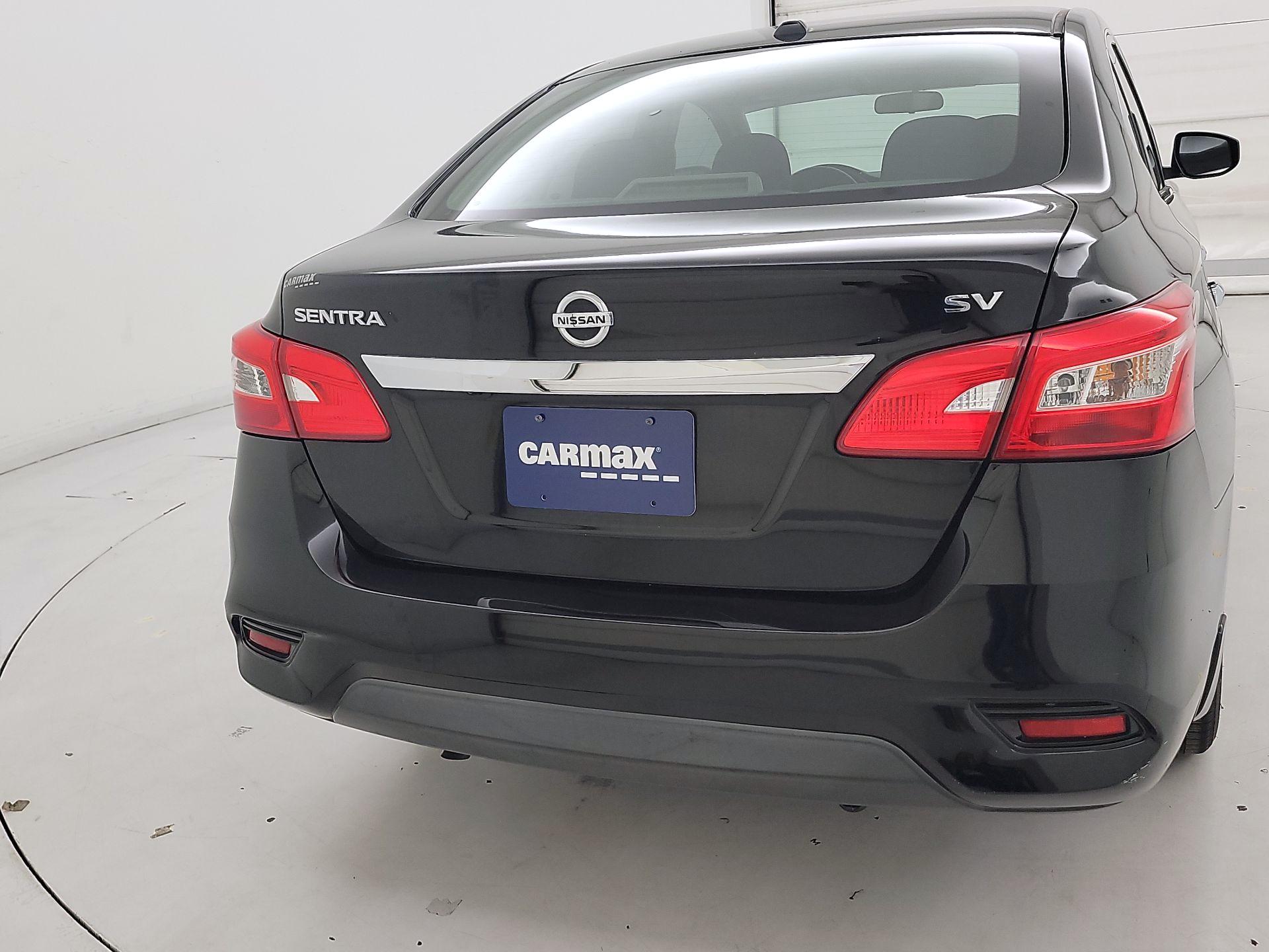 Thumbnail: 2017 Nissan Sentra - 6