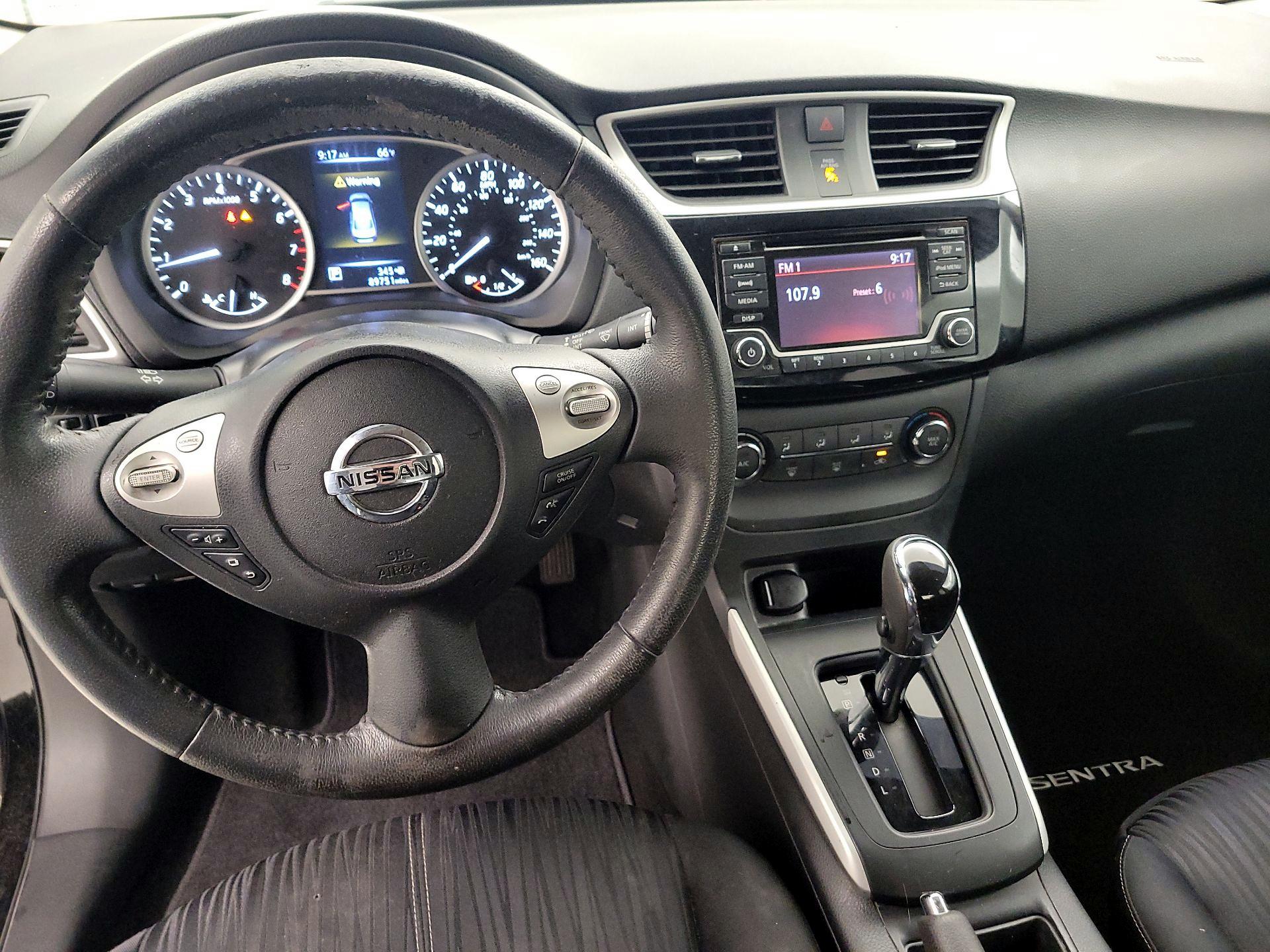 Thumbnail: 2017 Nissan Sentra - 8