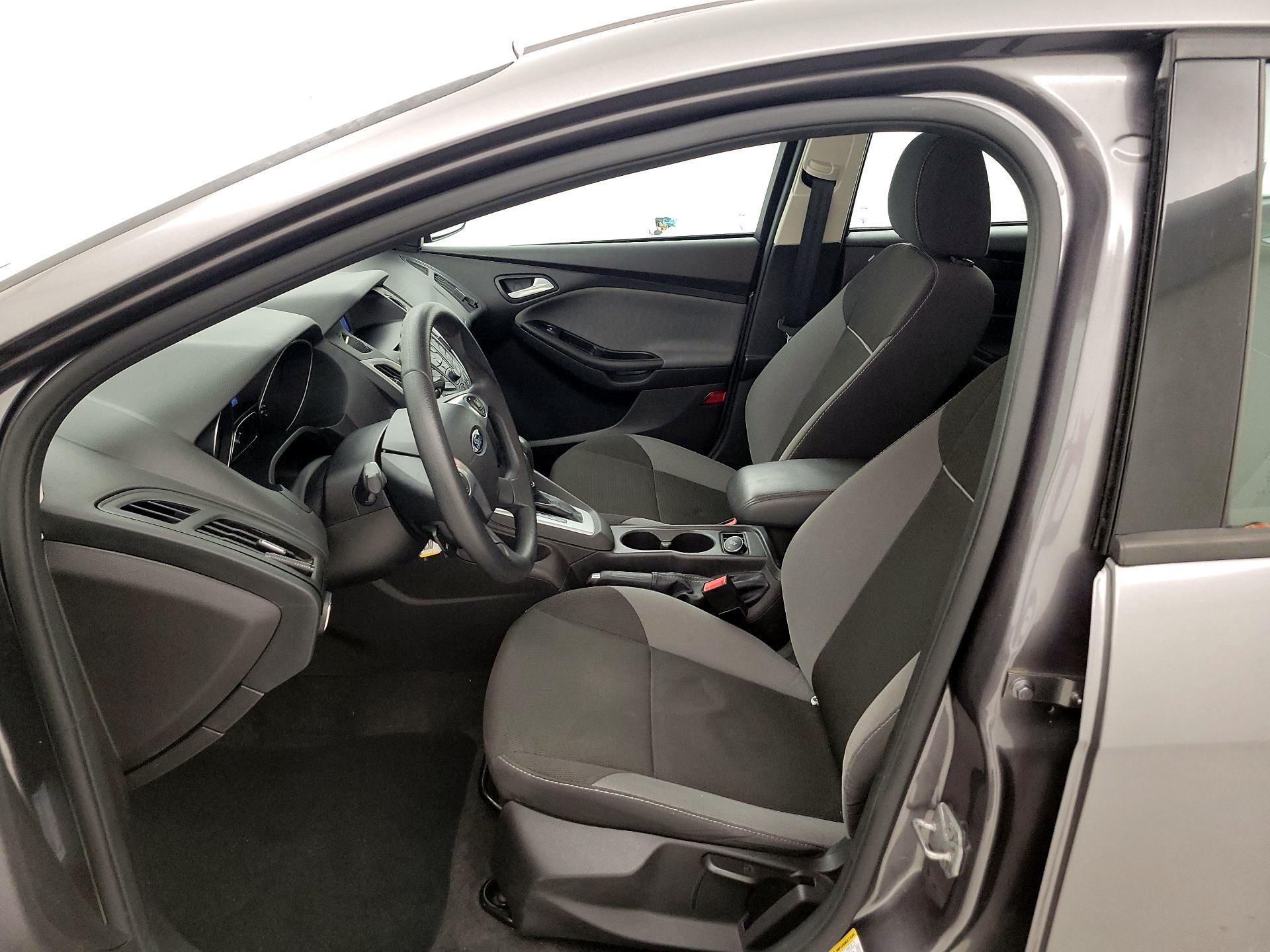 Thumbnail: 2014 Ford Focus - 9