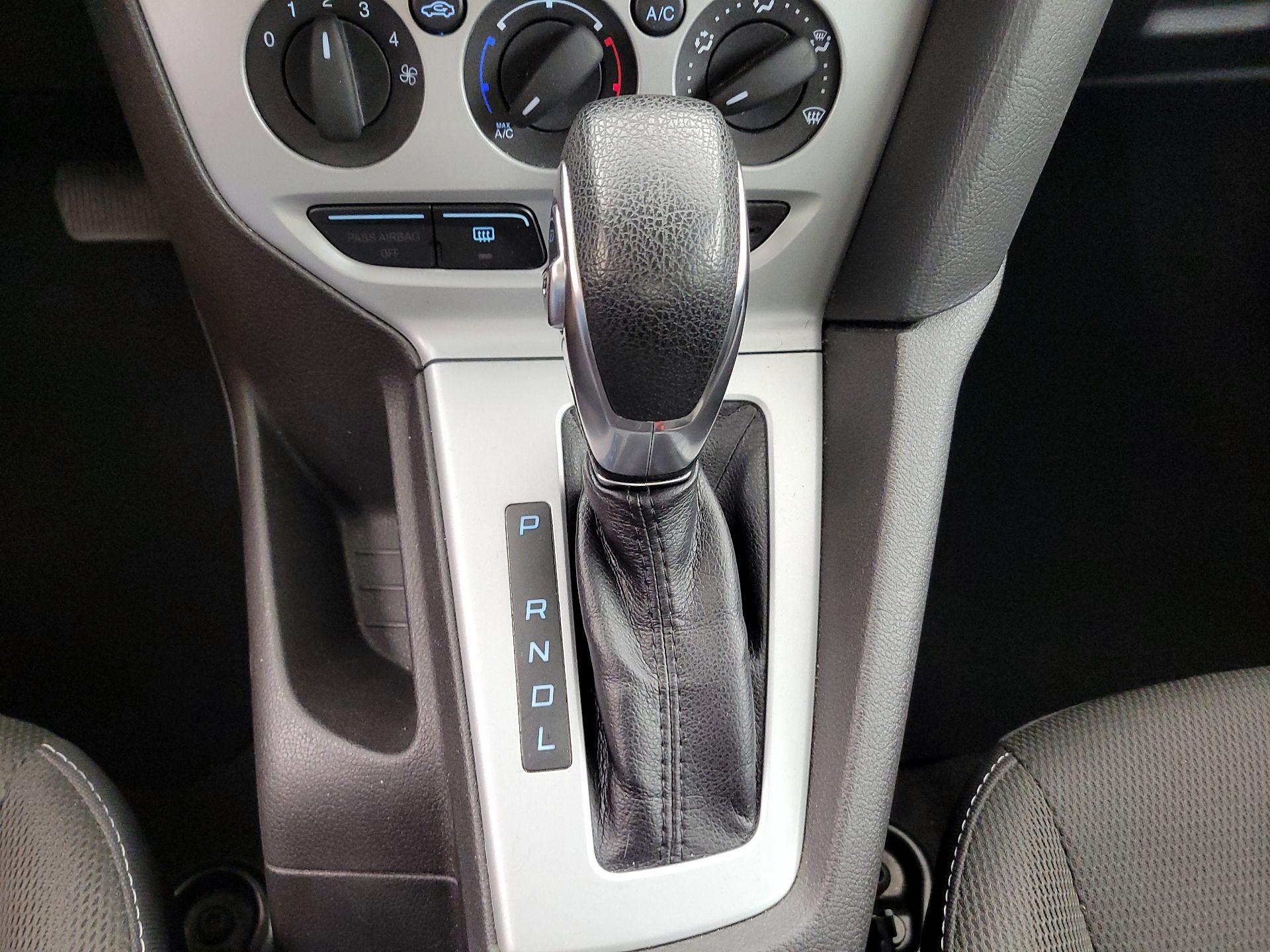 Thumbnail: 2014 Ford Focus - 14