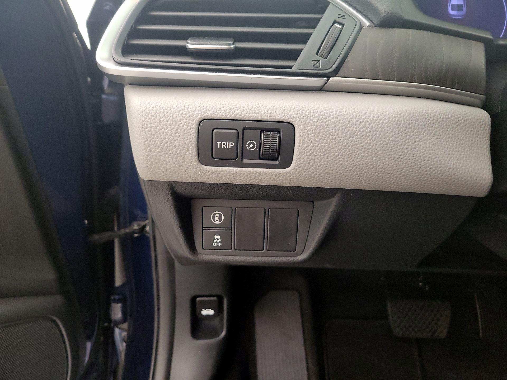 Thumbnail: 2019 Honda Accord - 11