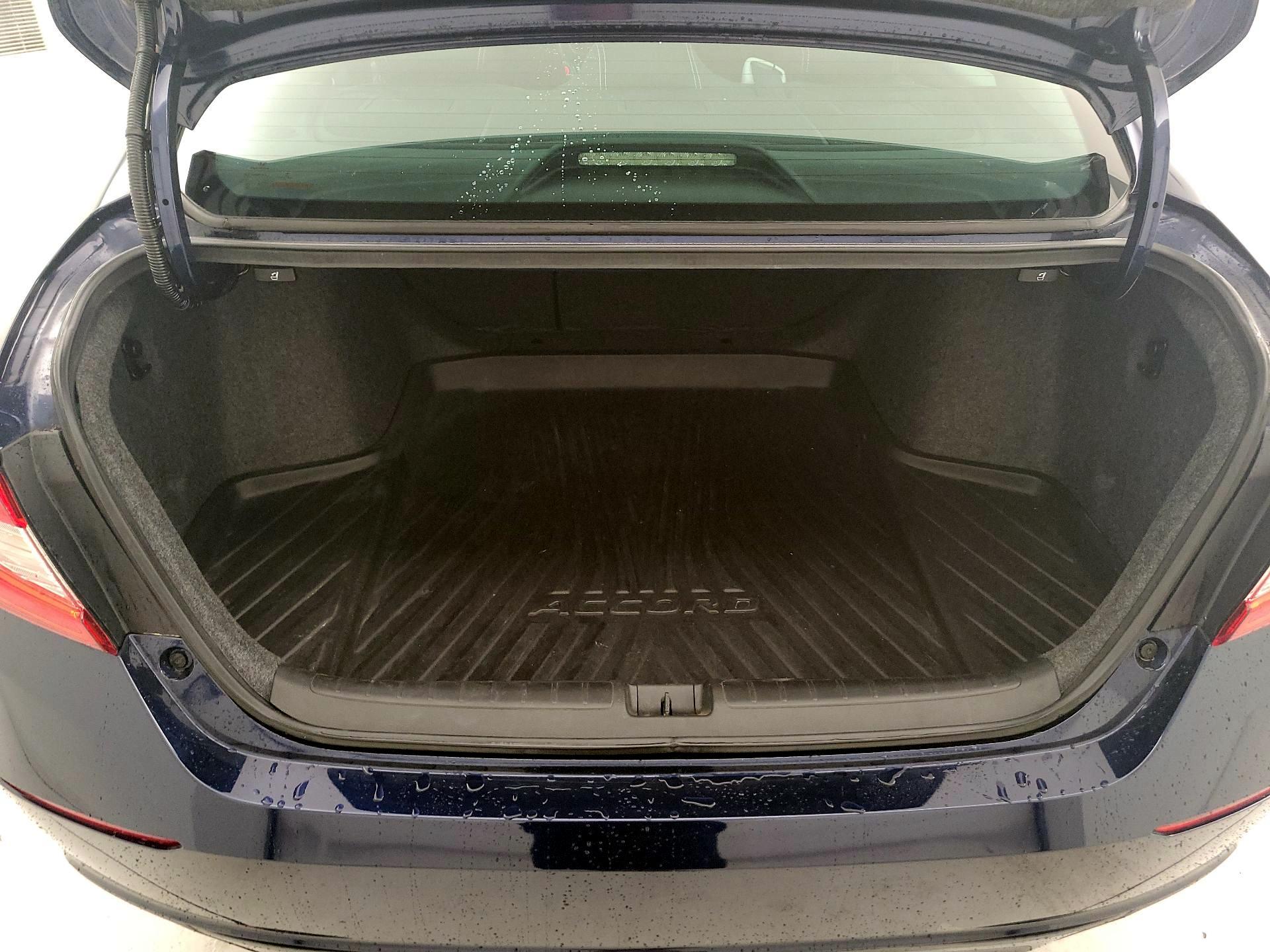 Thumbnail: 2019 Honda Accord - 19