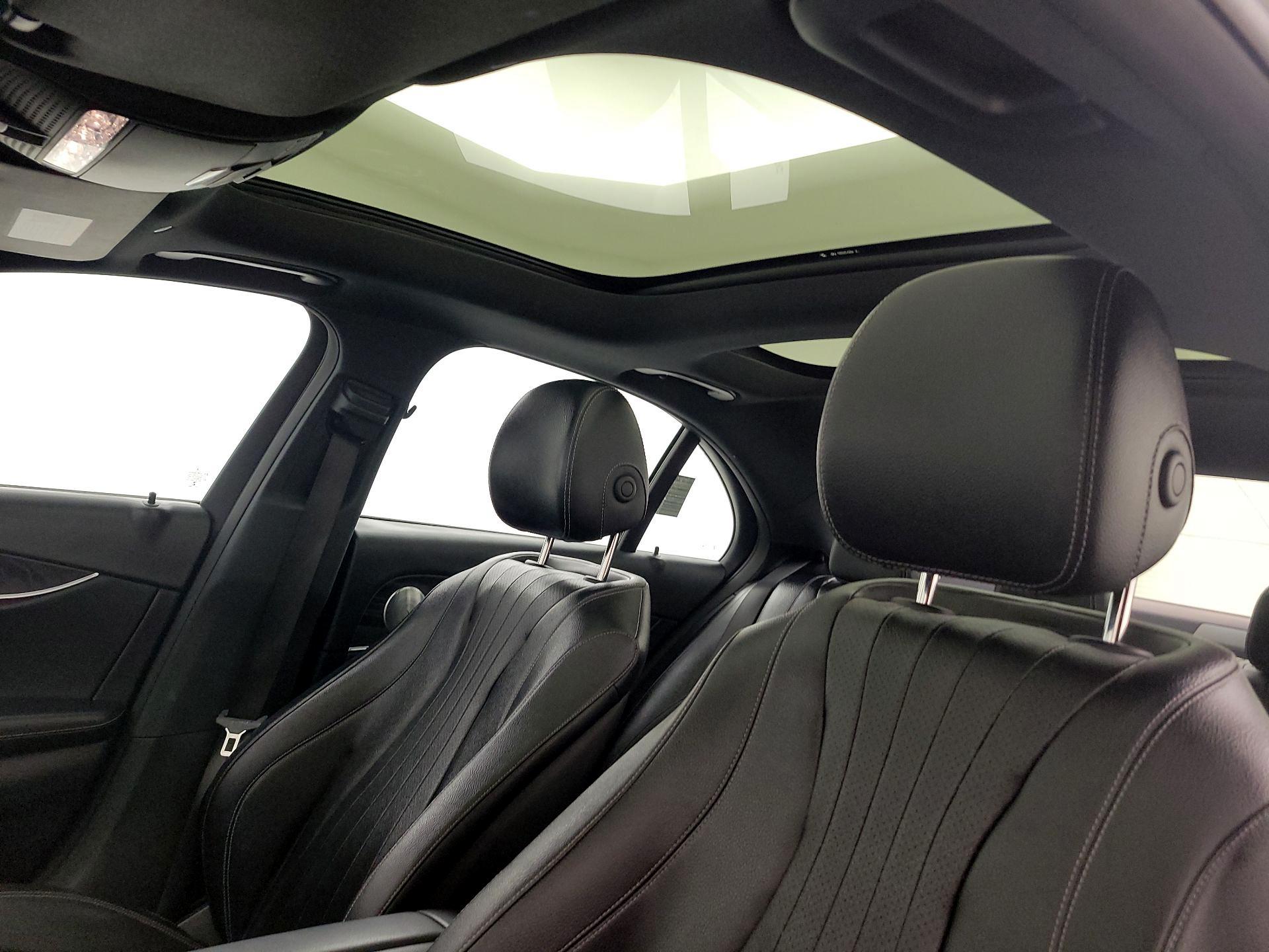 Thumbnail: 2017 Mercedes-Benz E-Class - 17