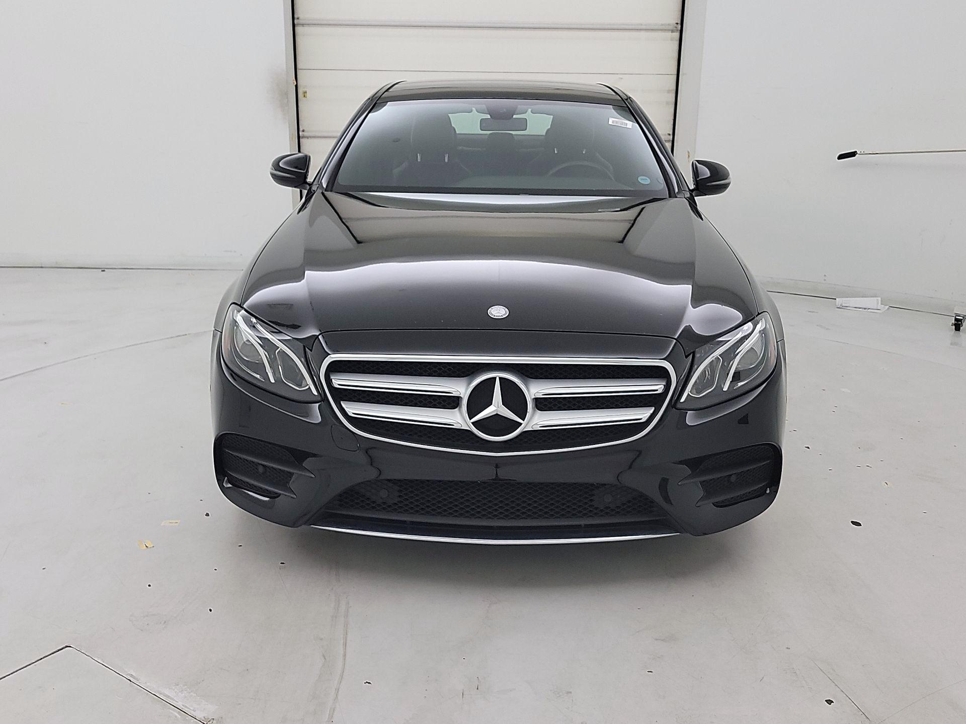 Thumbnail: 2017 Mercedes-Benz E-Class - 2