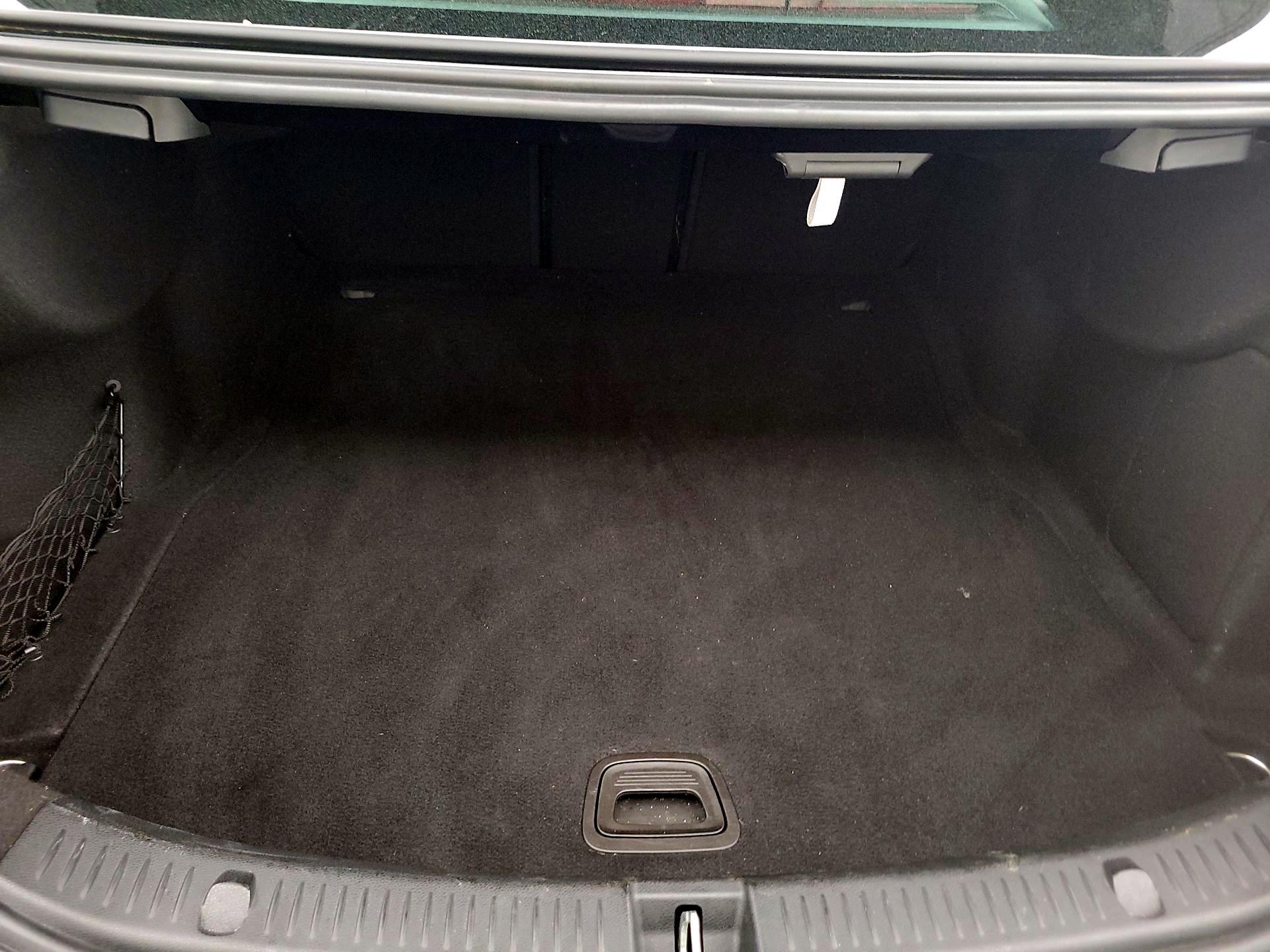 Thumbnail: 2017 Mercedes-Benz E-Class - 19