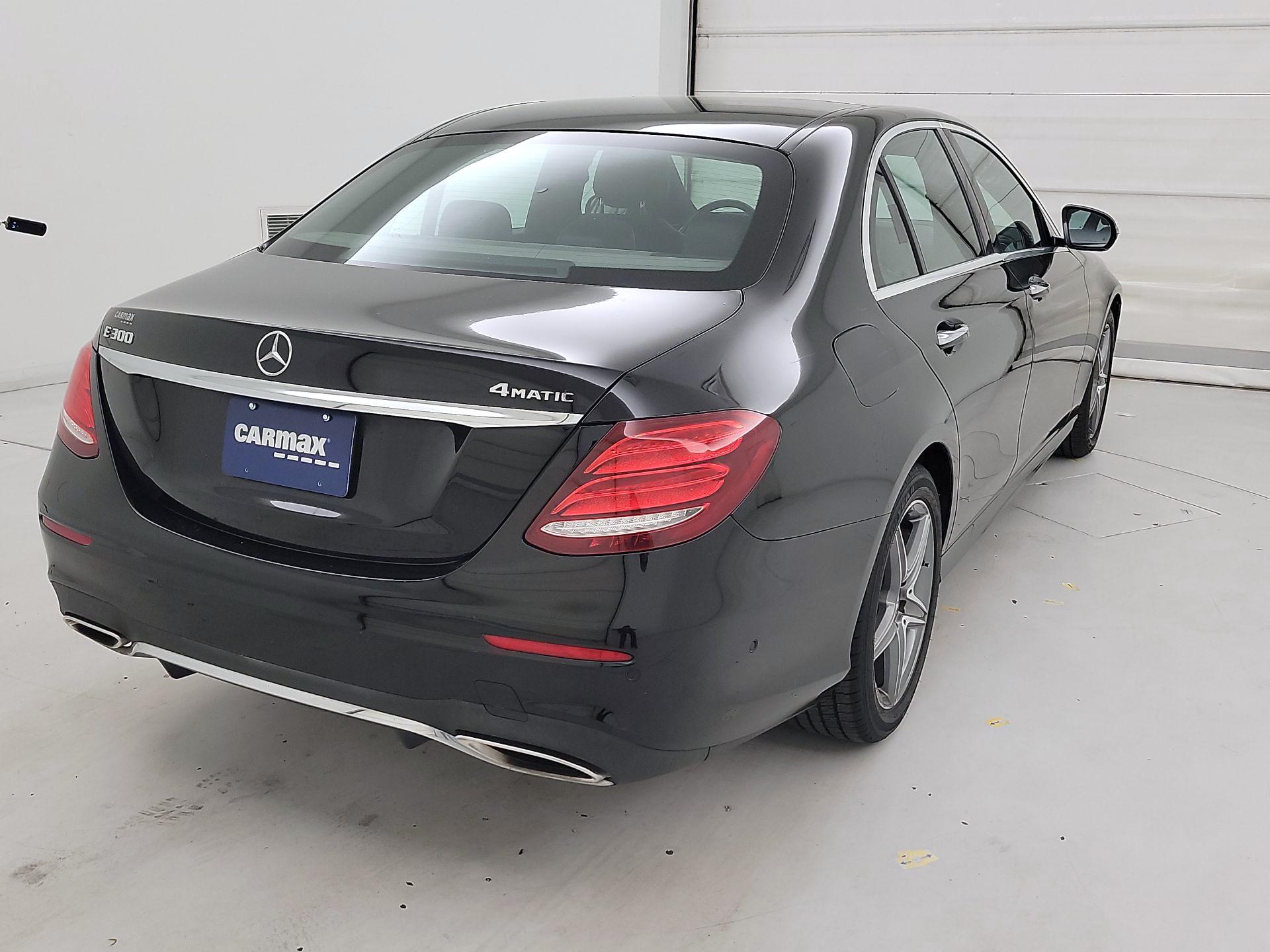 Thumbnail: 2017 Mercedes-Benz E-Class - 5