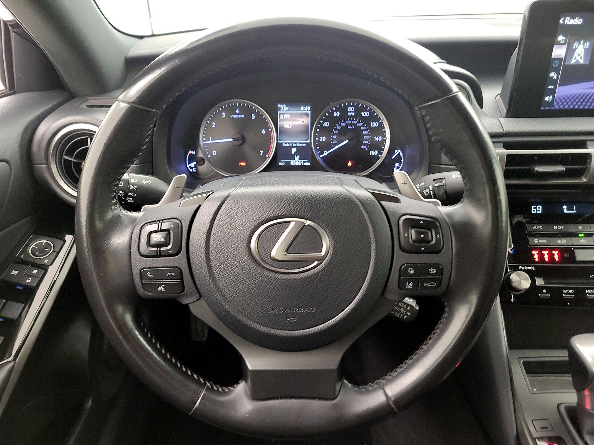 Thumbnail: 2021 Lexus IS - 10