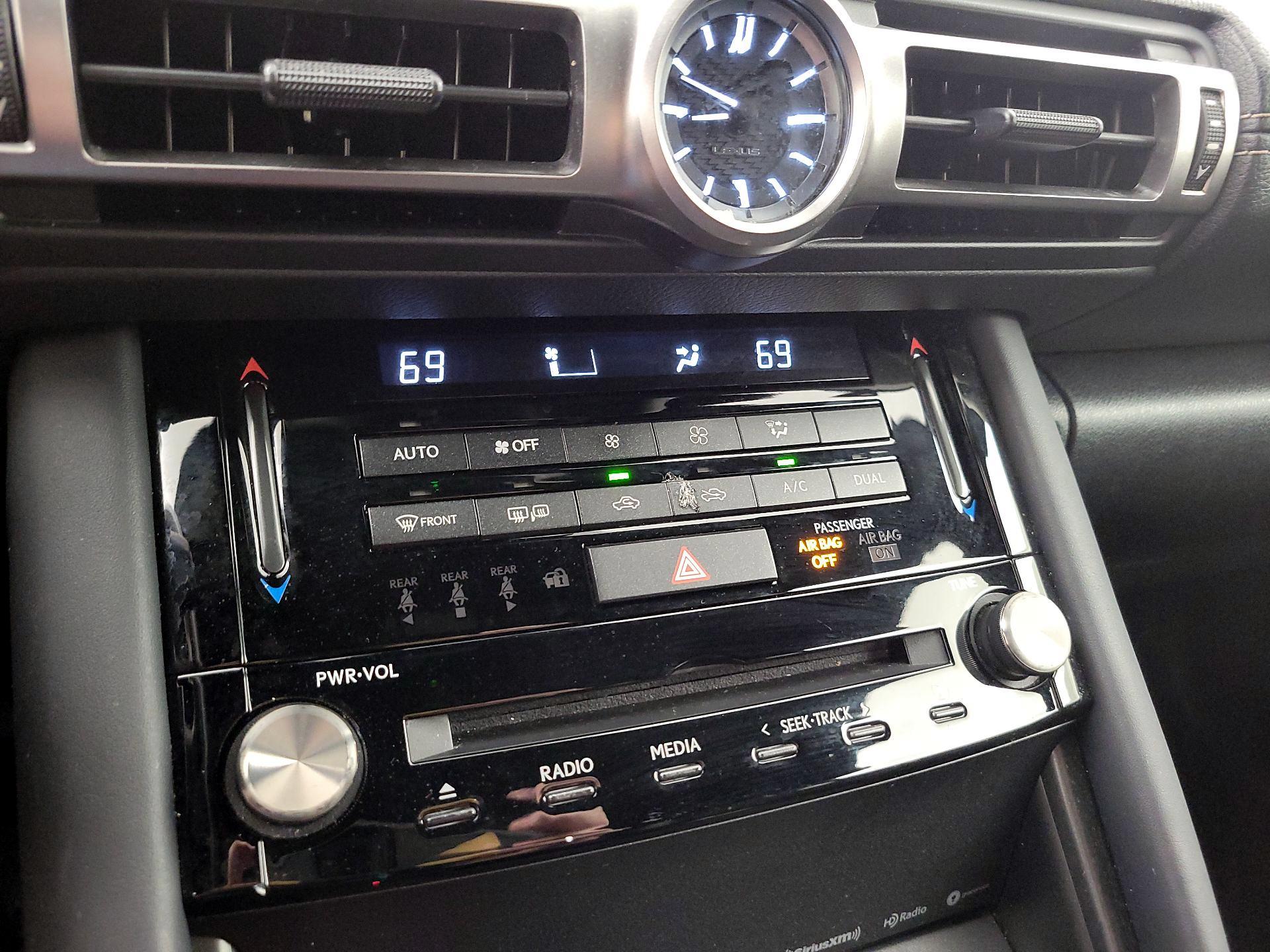 Thumbnail: 2021 Lexus IS - 17