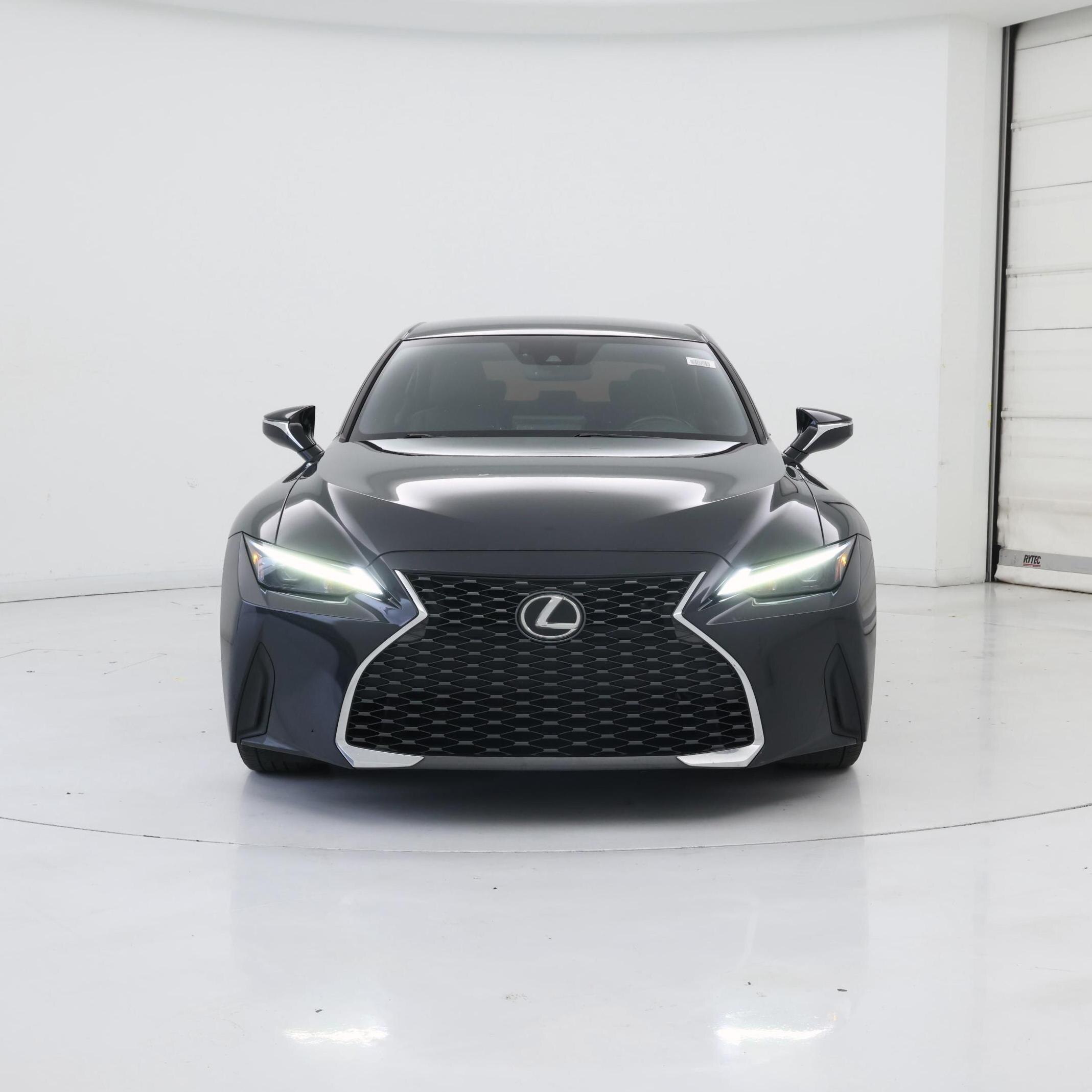 Thumbnail: 2021 Lexus IS - 5