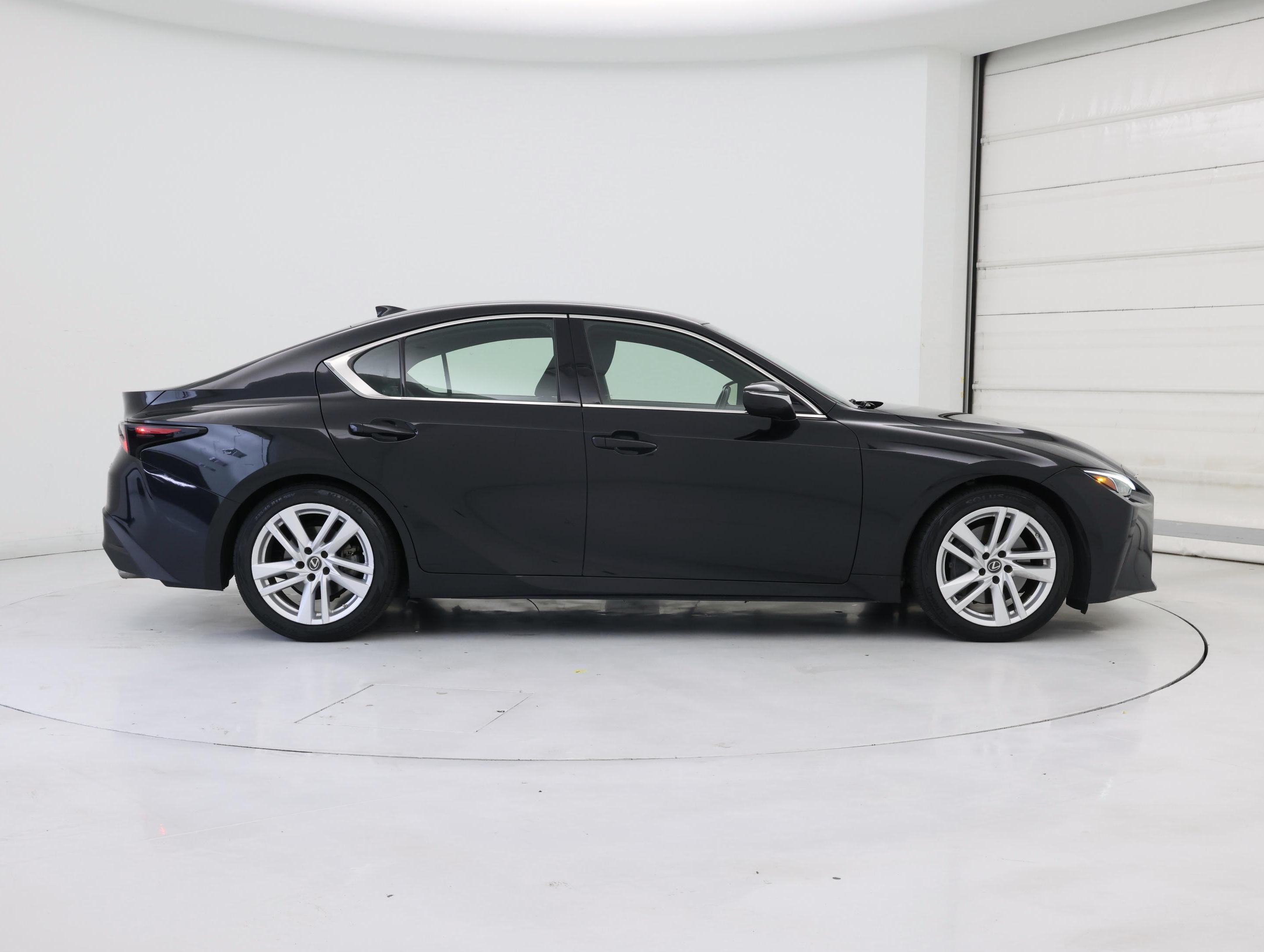 Thumbnail: 2021 Lexus IS - 7