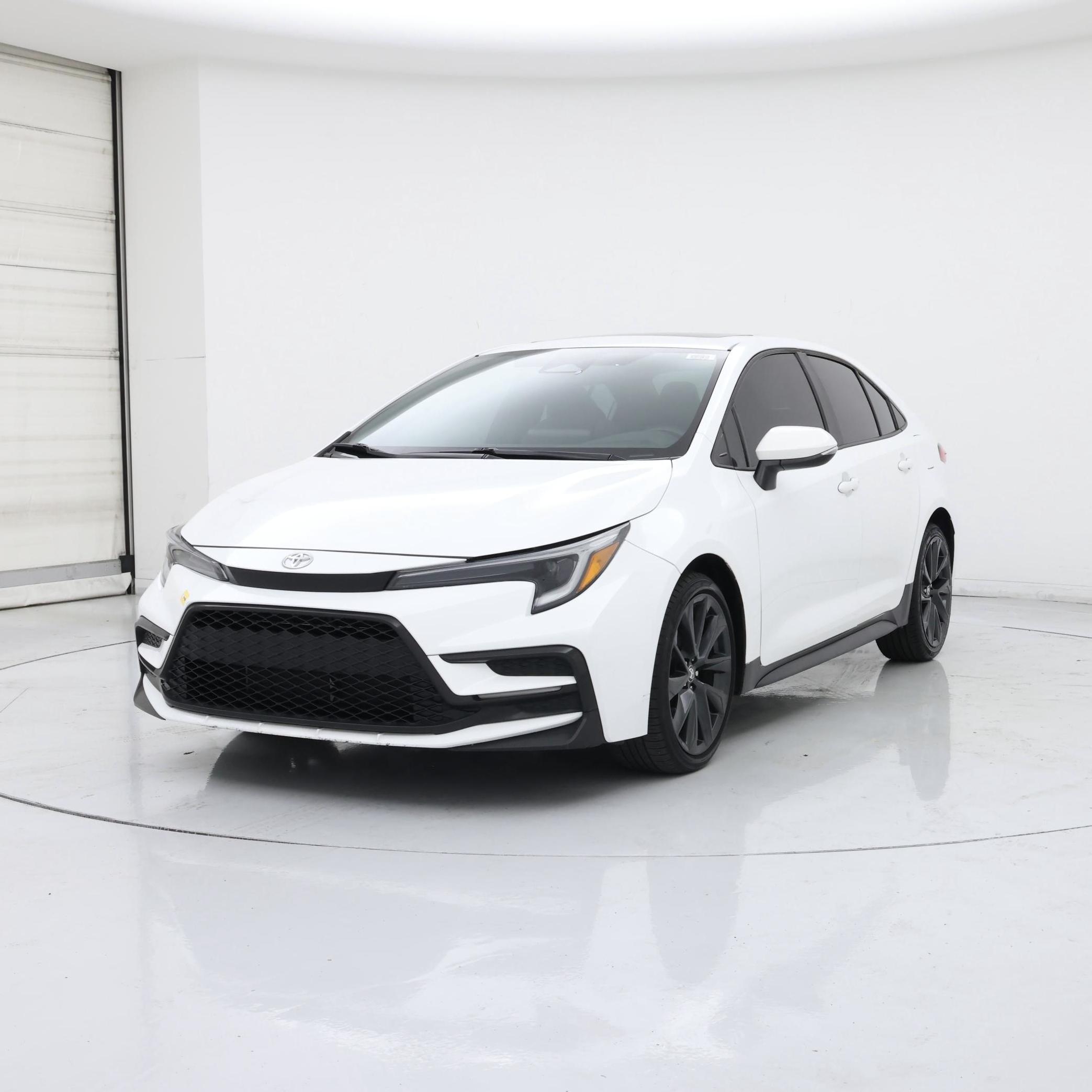 Thumbnail: 2023 Toyota Corolla - 4