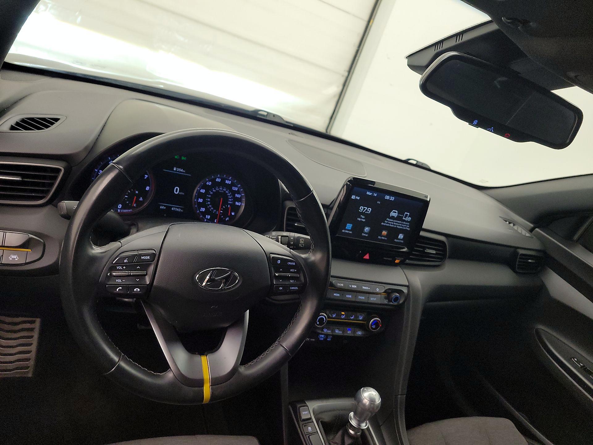 Thumbnail: 2019 Hyundai Veloster - 9