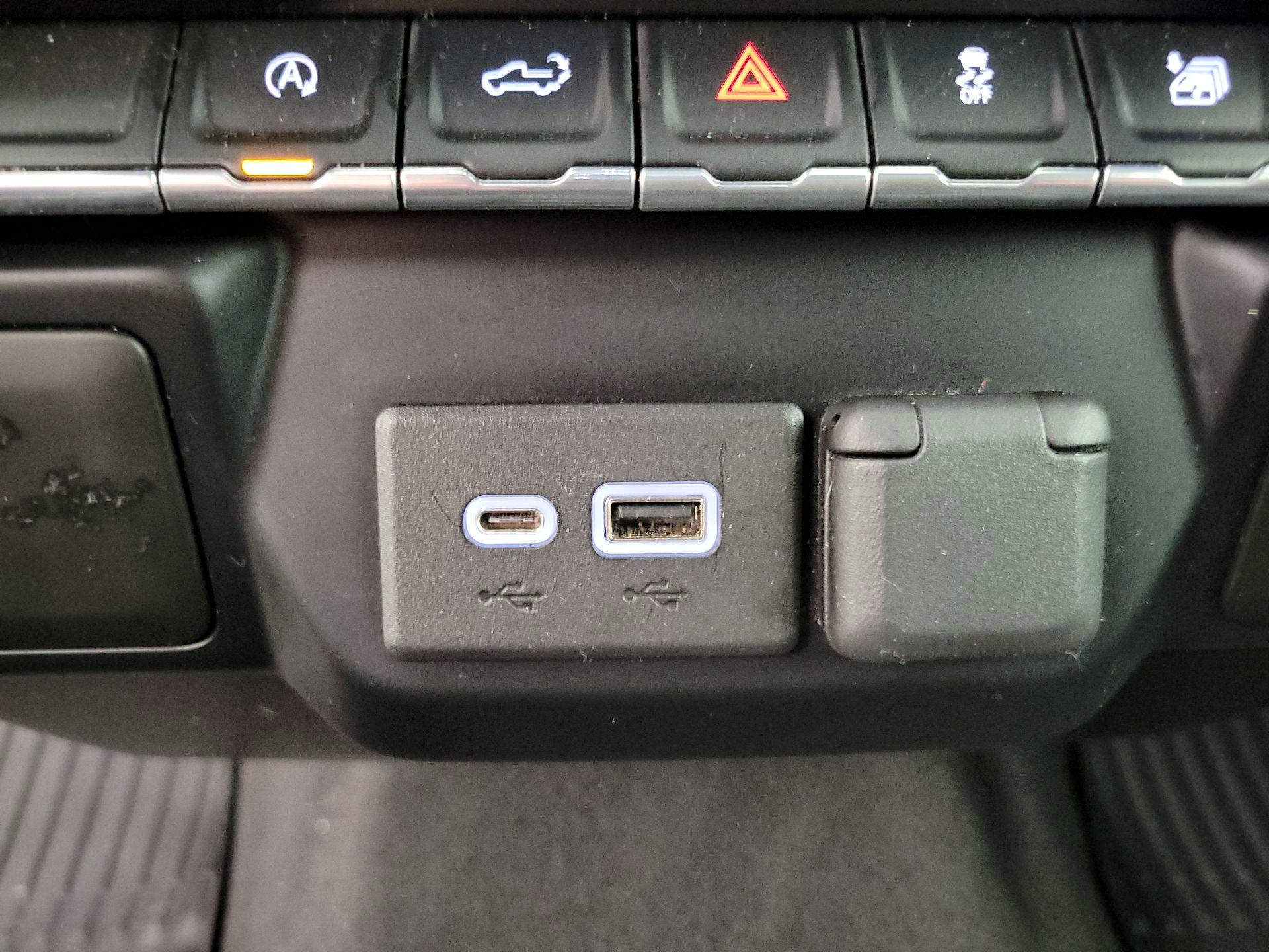 Thumbnail: 2021 Chevrolet Silverado 1500 - 18