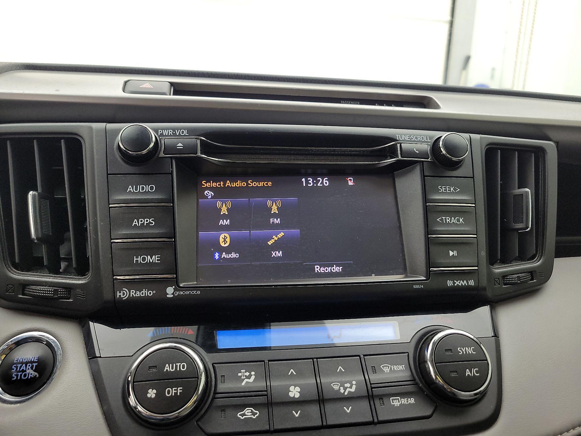 Thumbnail: 2018 Toyota RAV4 - 15