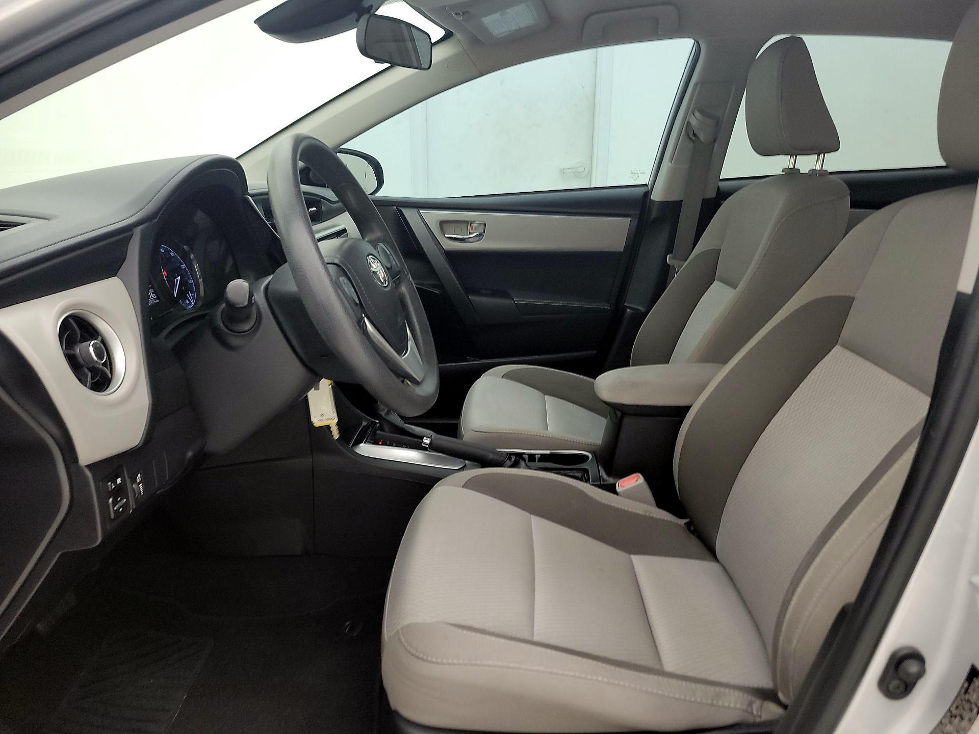 Thumbnail: 2017 Toyota Corolla - 11