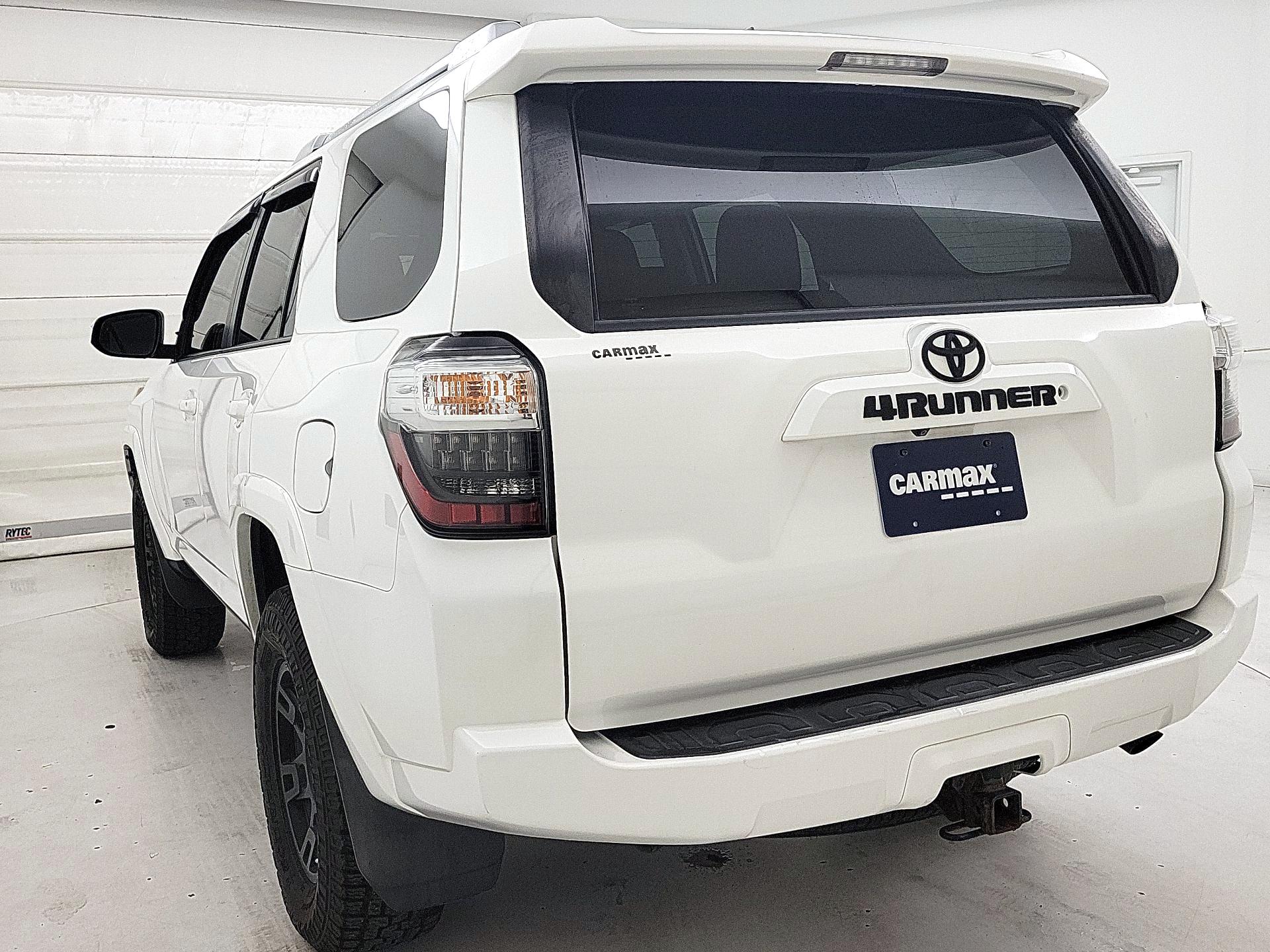 Thumbnail: 2016 Toyota 4Runner - 7