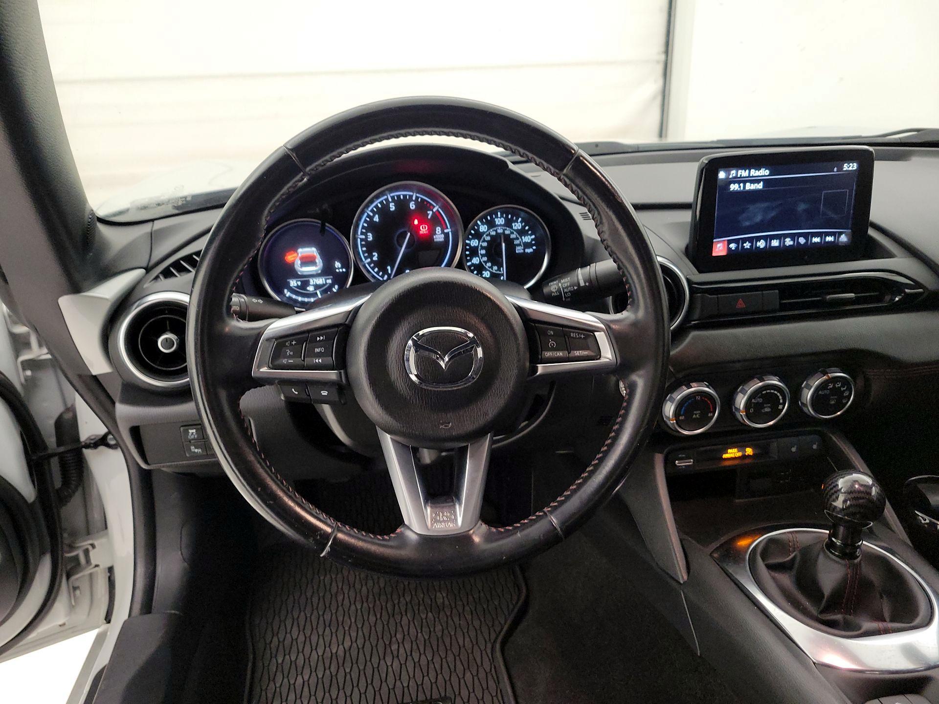 Thumbnail: 2018 Mazda MX-5 Miata - 10