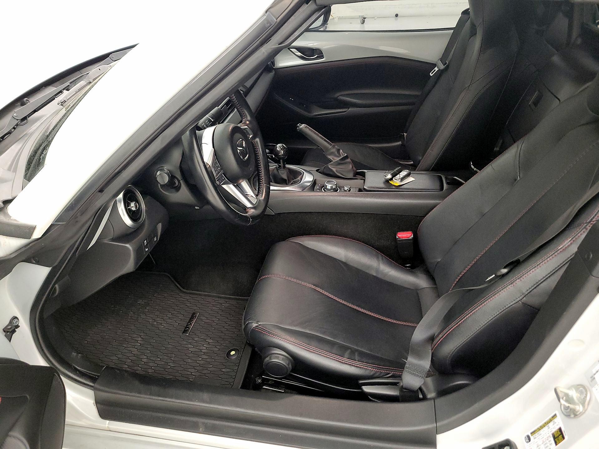 Thumbnail: 2018 Mazda MX-5 Miata - 11