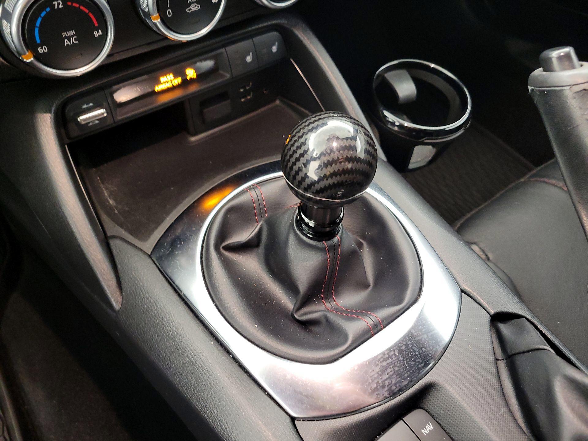 Thumbnail: 2018 Mazda MX-5 Miata - 16