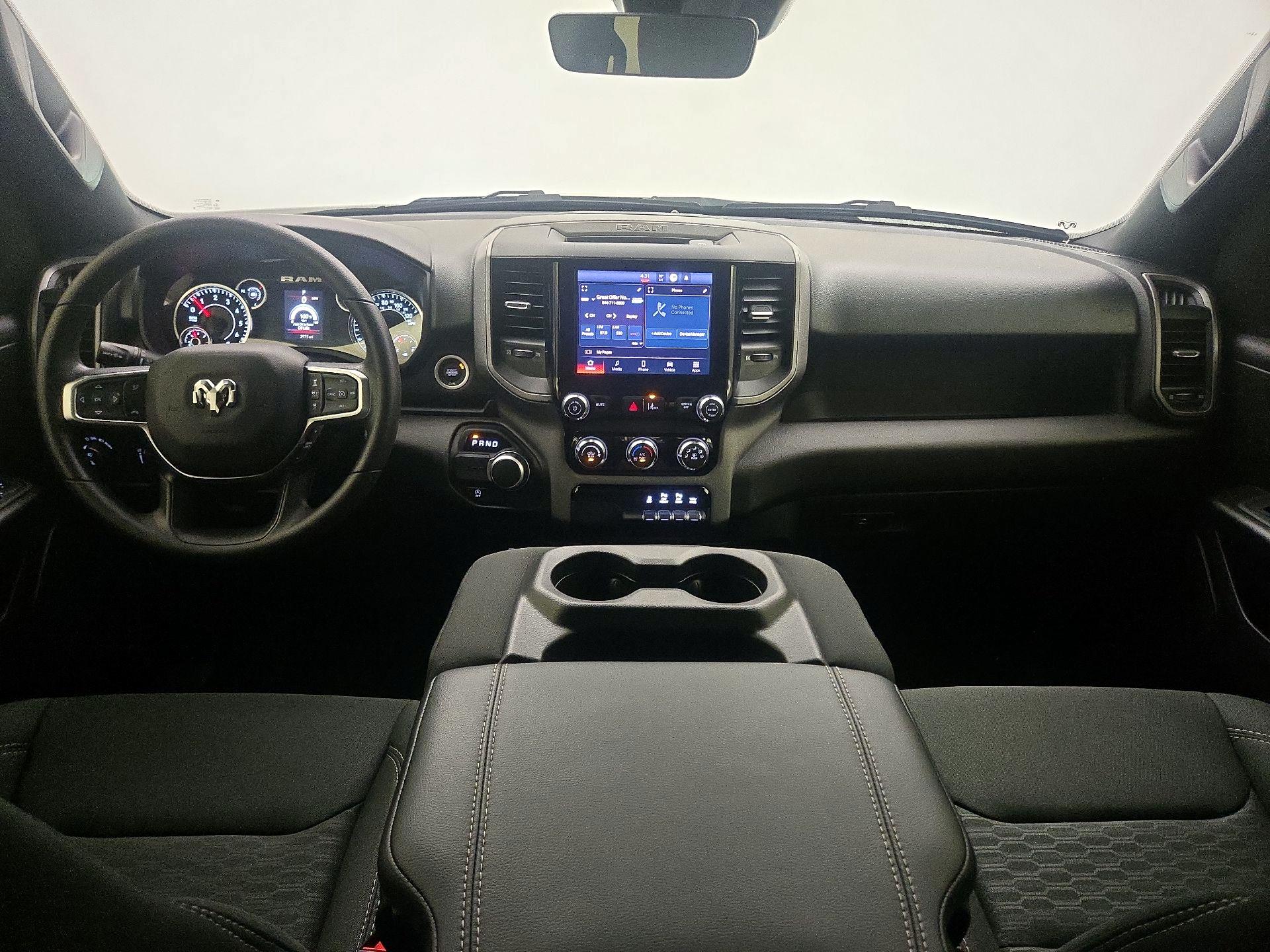 Thumbnail: 2025 RAM 1500 - 9